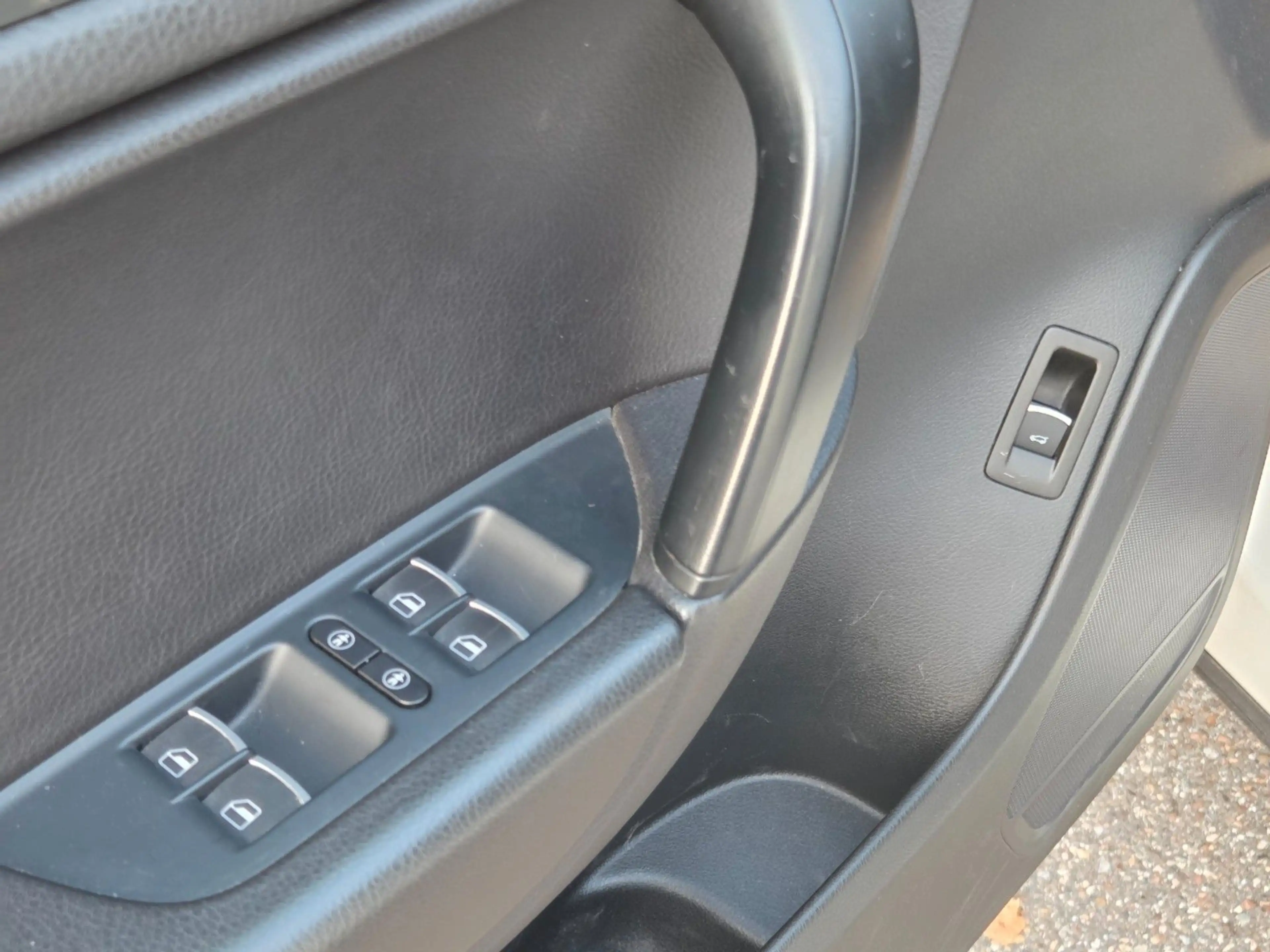 Volkswagen Touareg V6 TDI BMT +STANDHZG+AHK+KAMERA+ — photo 28