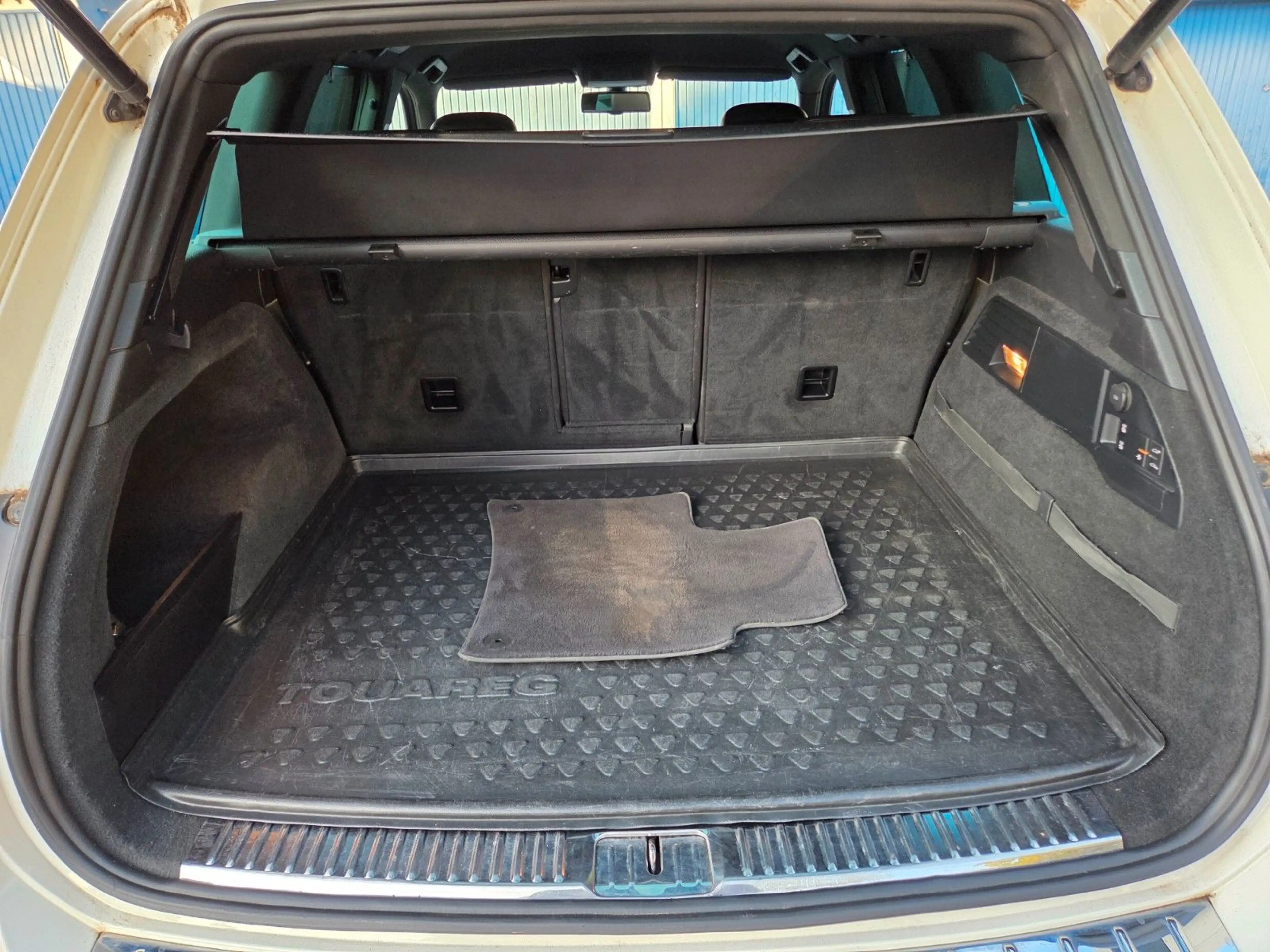 Volkswagen Touareg V6 TDI BMT +STANDHZG+AHK+KAMERA+ — photo 31