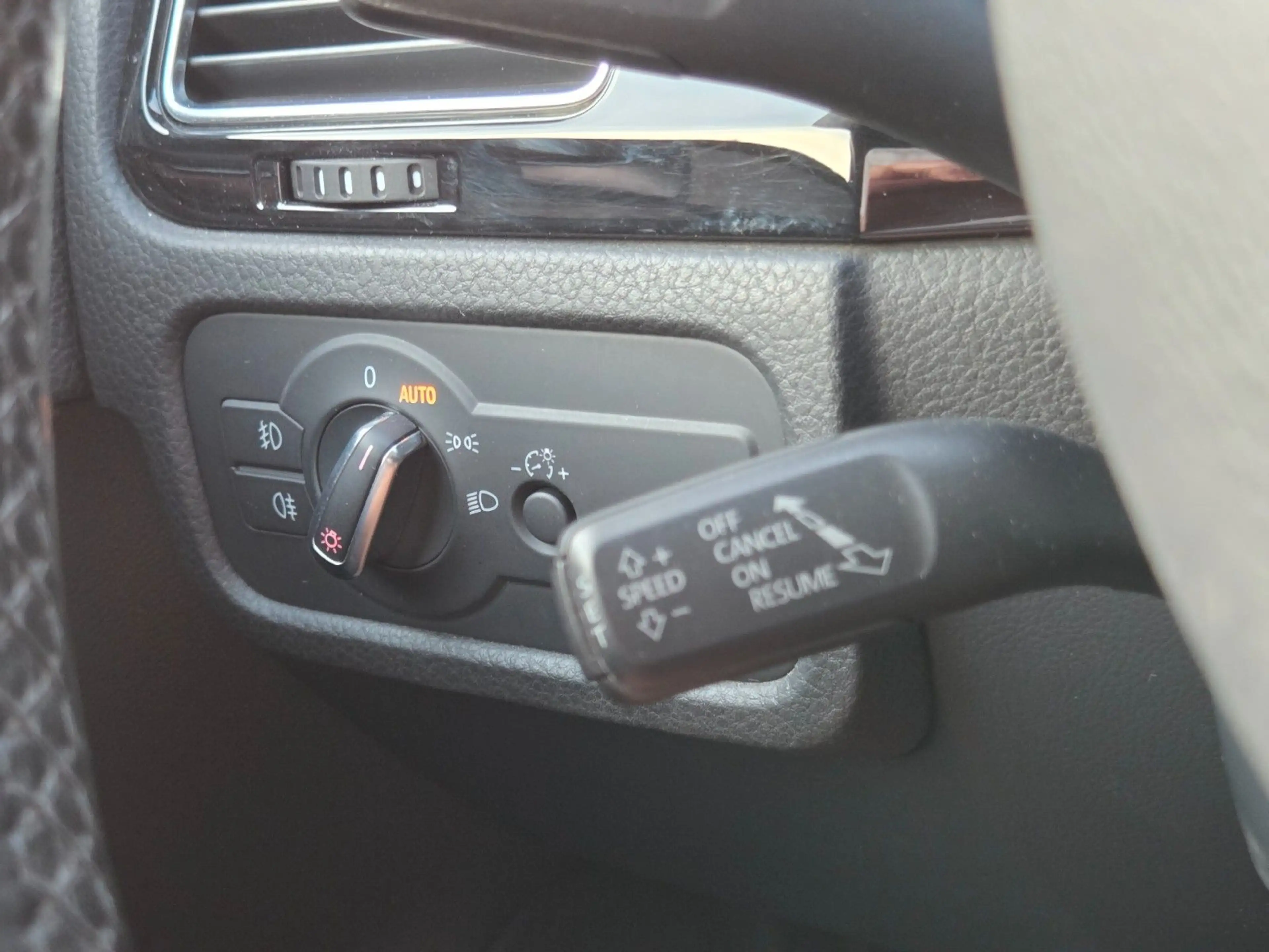 Volkswagen Touareg V6 TDI BMT +STANDHZG+AHK+KAMERA+ — photo 27