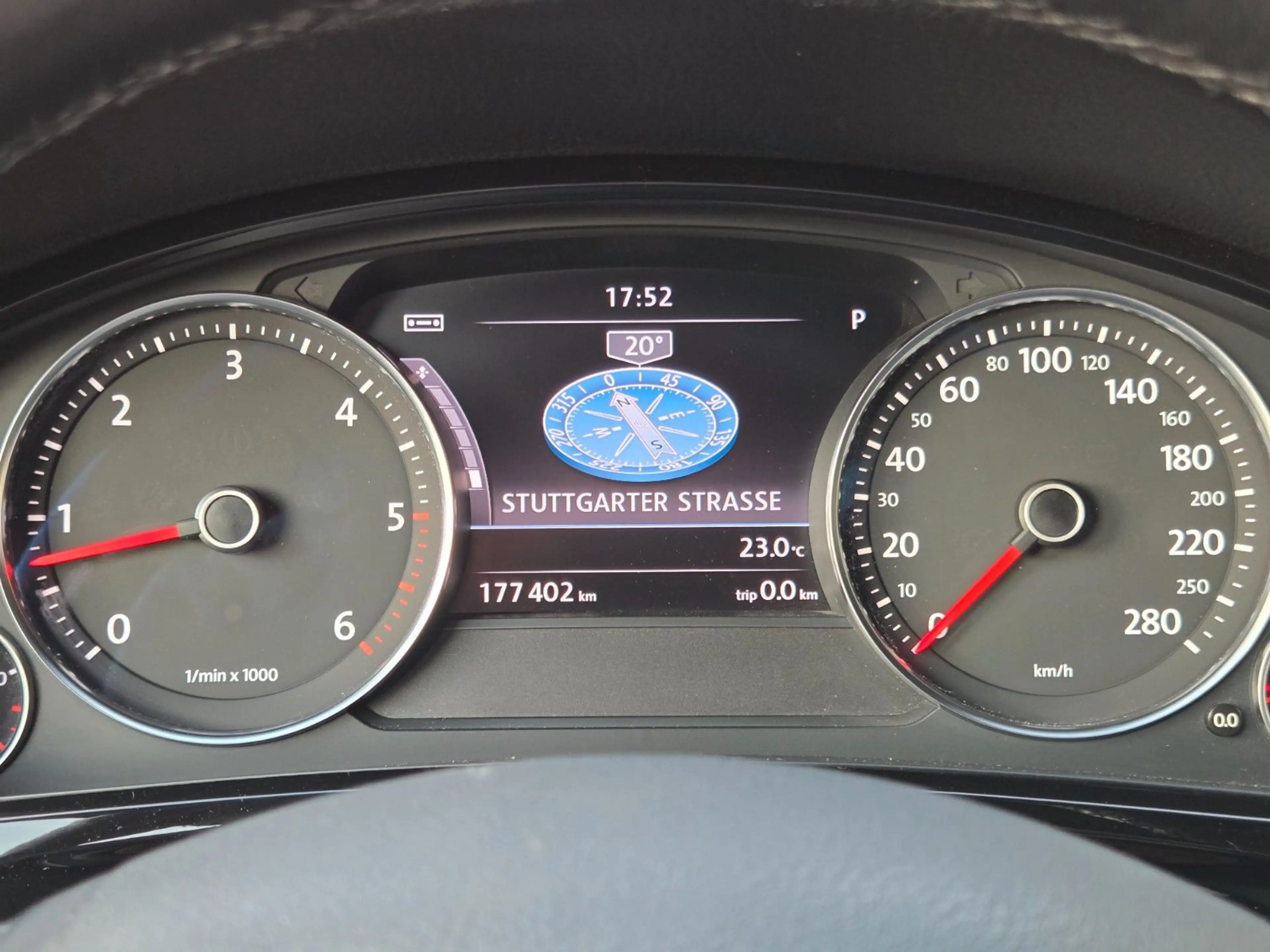 Volkswagen Touareg V6 TDI BMT +STANDHZG+AHK+KAMERA+ — photo 22