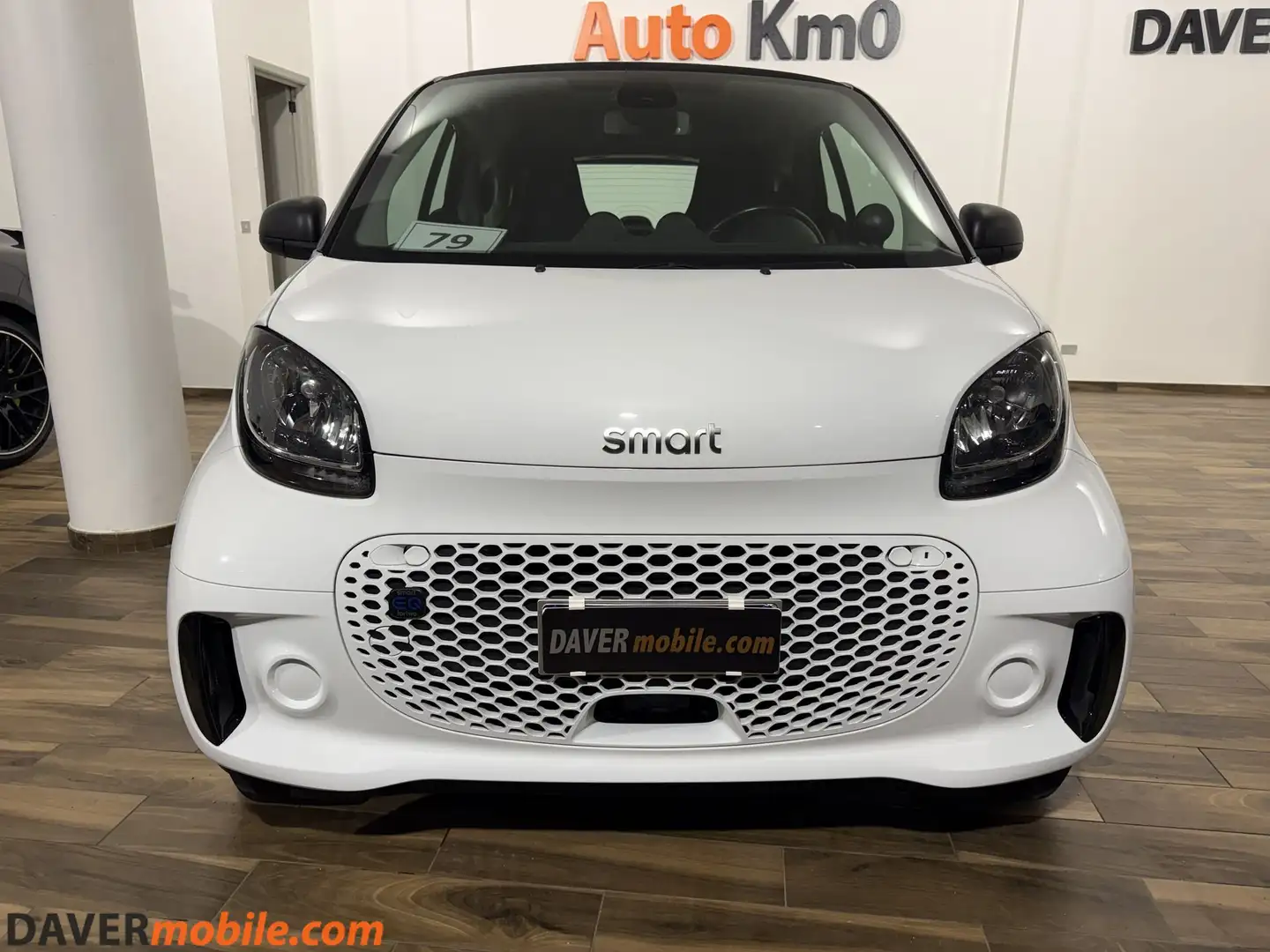 smart forTwo fortwo EQ Passion Bianco - 2