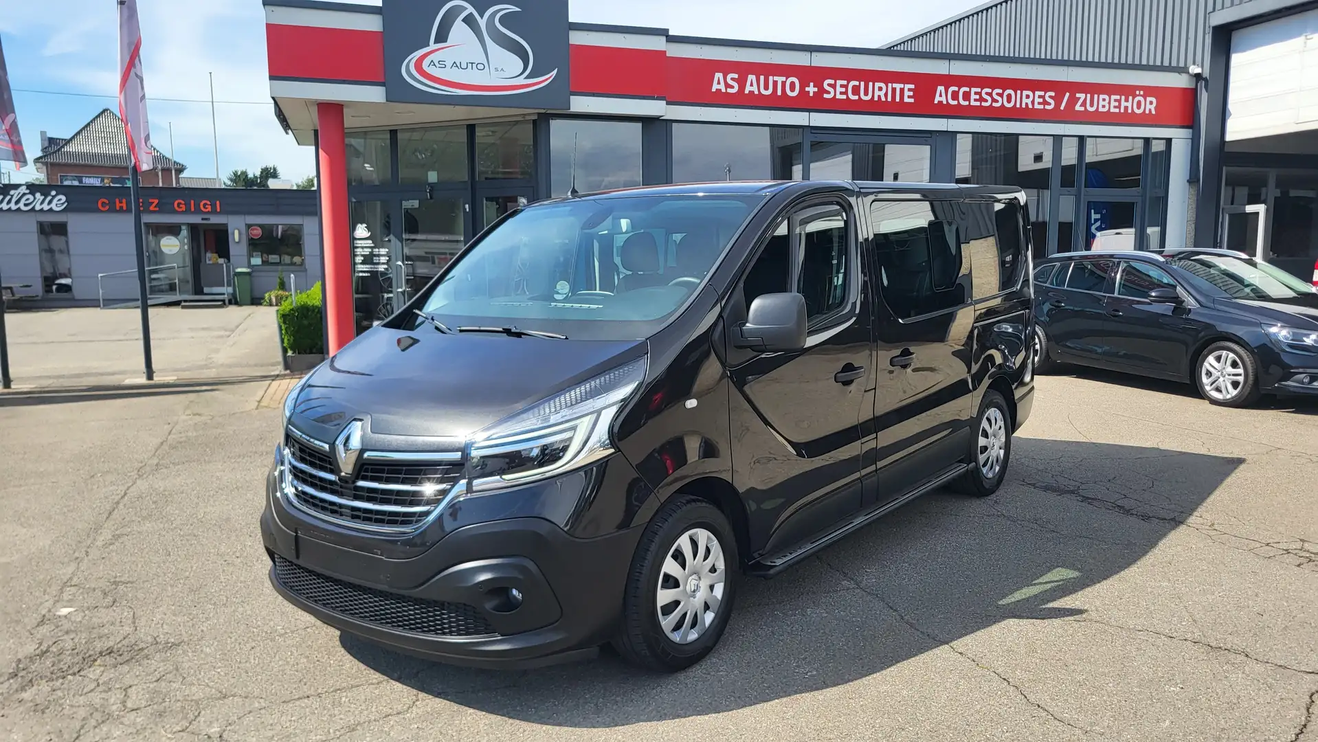 Renault Trafic Double Cab 6Pl. Utilitaire 2.0 DCi 170Cv Automatic Negro - 1