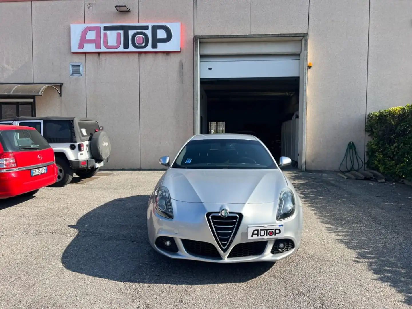Alfa Romeo Giulietta 1.6 JTDm-2 105 CV Distinctive Plateado - 2