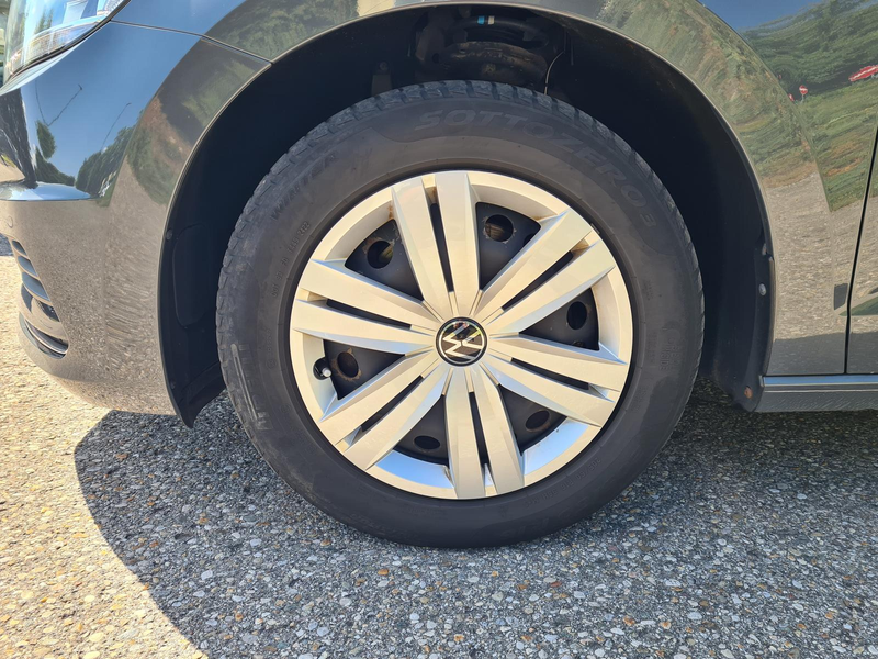 Volkswagen Touran 1.5 TSI DSG Active Navi+VZE 7-Sitzer RFK — photo 7