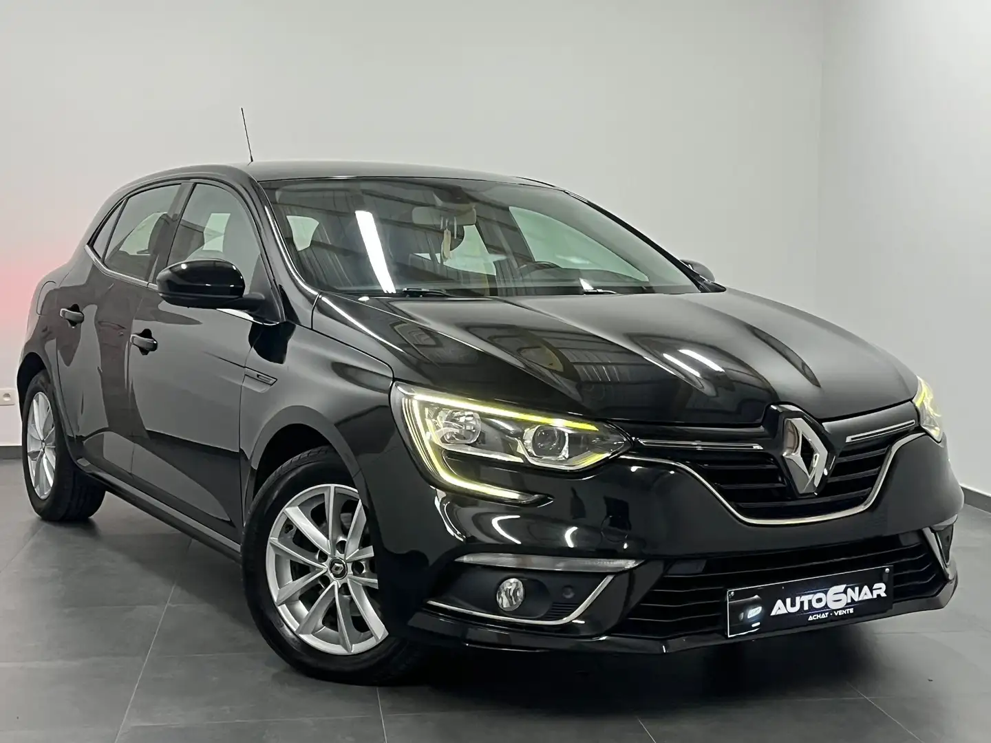 Renault Megane Megane 1.5 dCi - Navi - CarPlay - Camera Noir - 1