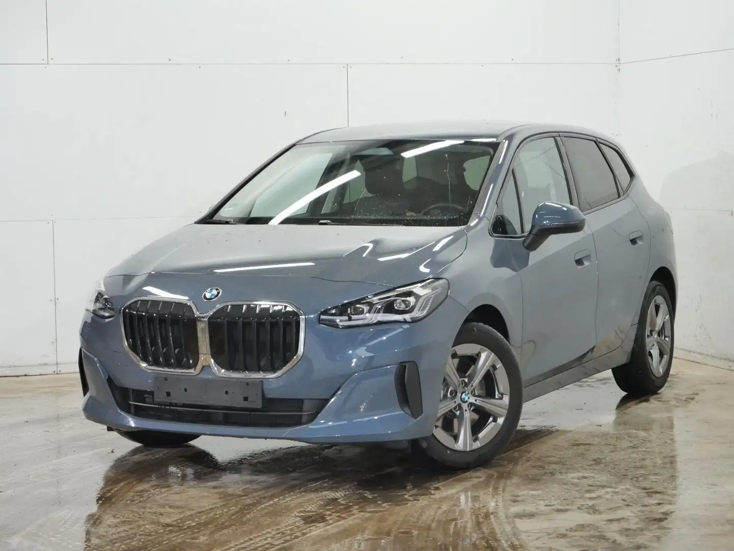 BMW 223d Active Tourer xDrive ACC AHK LED KZU HiFi Gris - 2