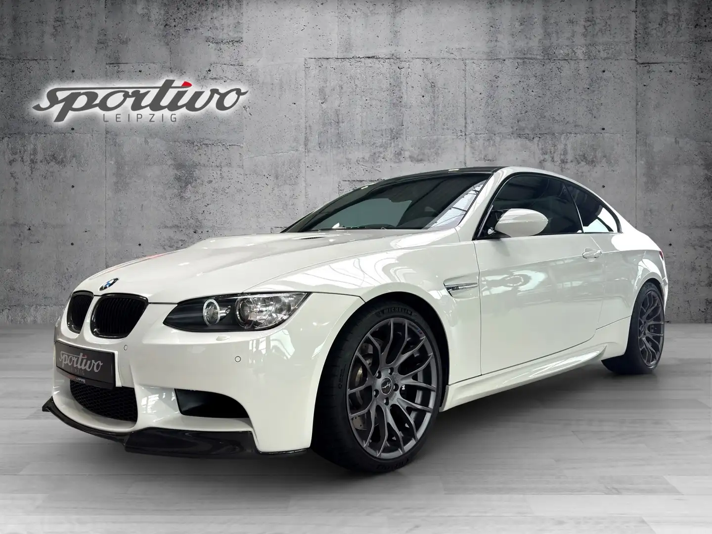 BMW M3 E92 Coupé M-Performance | Deutsches Fzg. Weiß - 2
