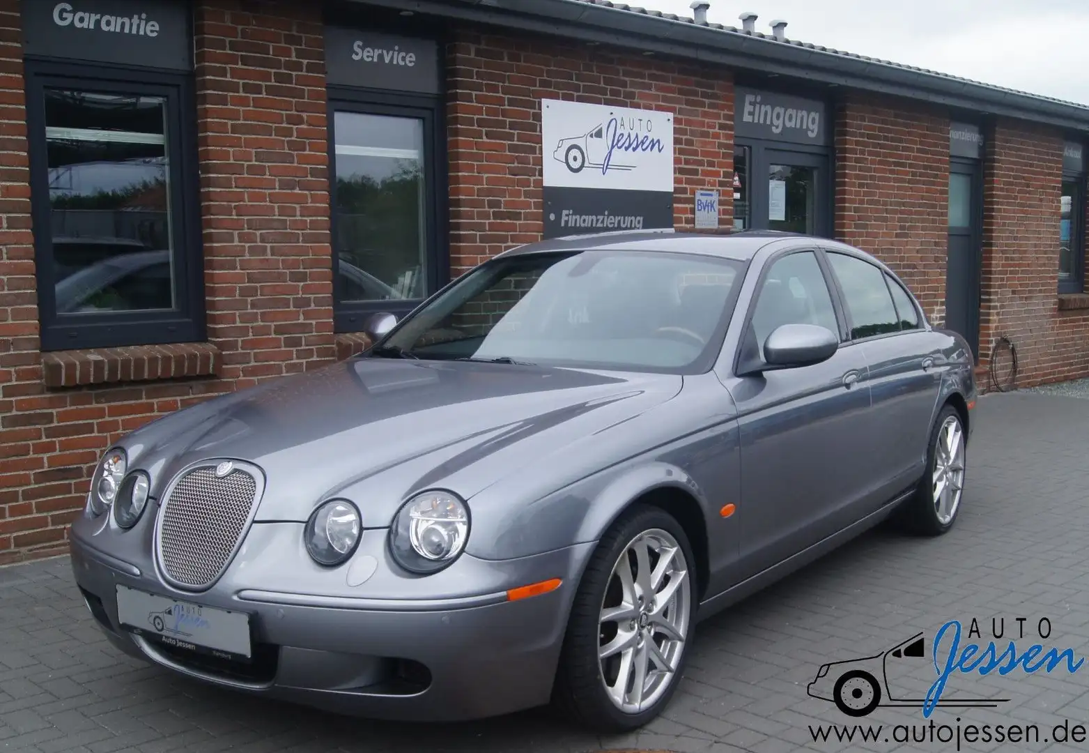 Jaguar S-Type R 4.2 V8 Aut./Leder/Navi/Xenon/Glsd/PDC Gris - 1