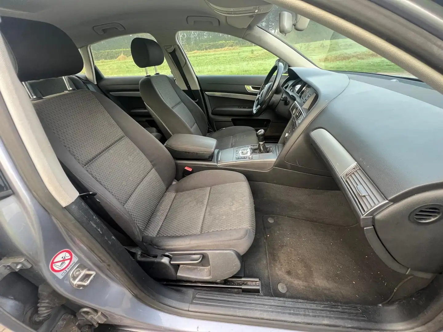 Audi A6 2.4 Pro Line Grijs - 1