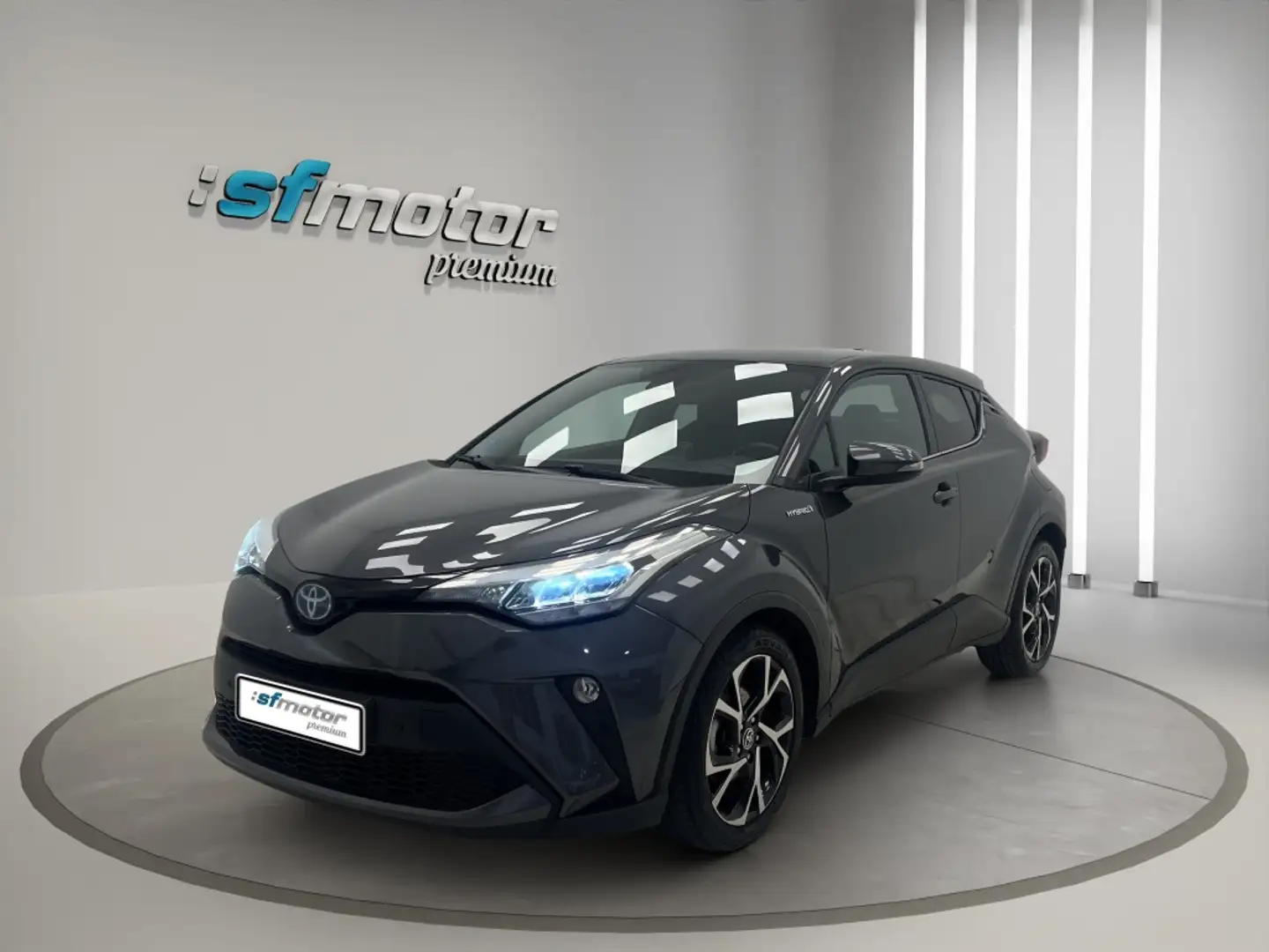 Toyota C-HR 125H Advance Gris - 1