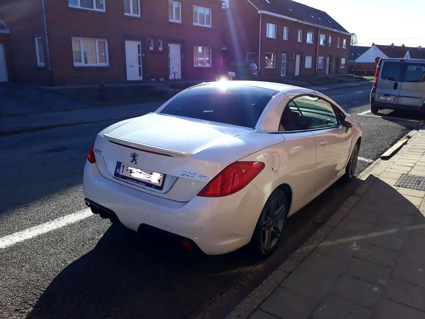 Peugeot 308 2.0 HDi Feline FAP Blanc - 2