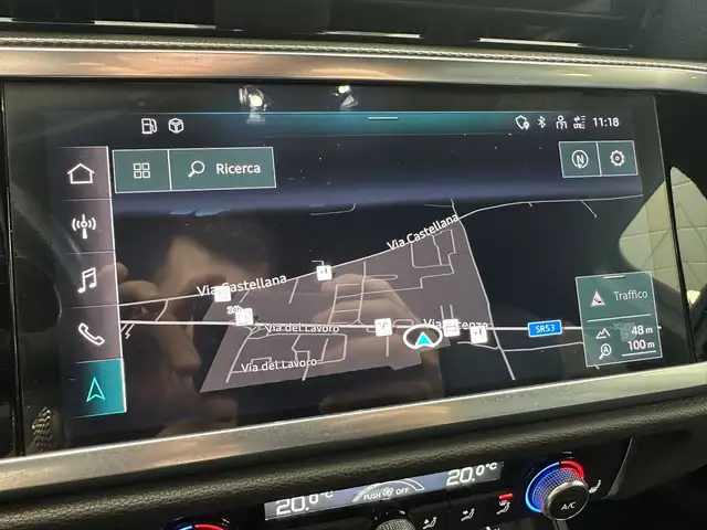 Audi Q3 view 10