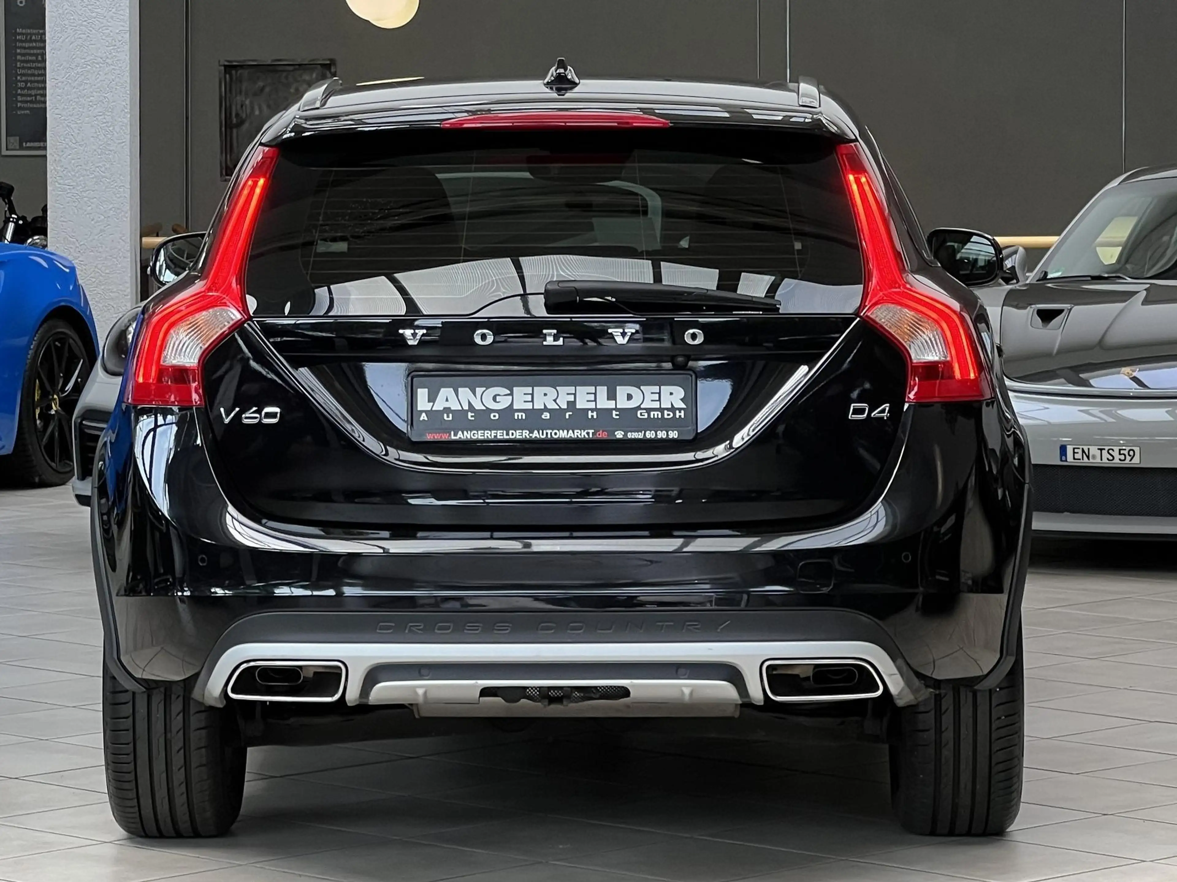 Volvo V60 Cross Country V60 Cross Country D4 Pro SCHECKHEFT|AHK|KAMERA — photo 4
