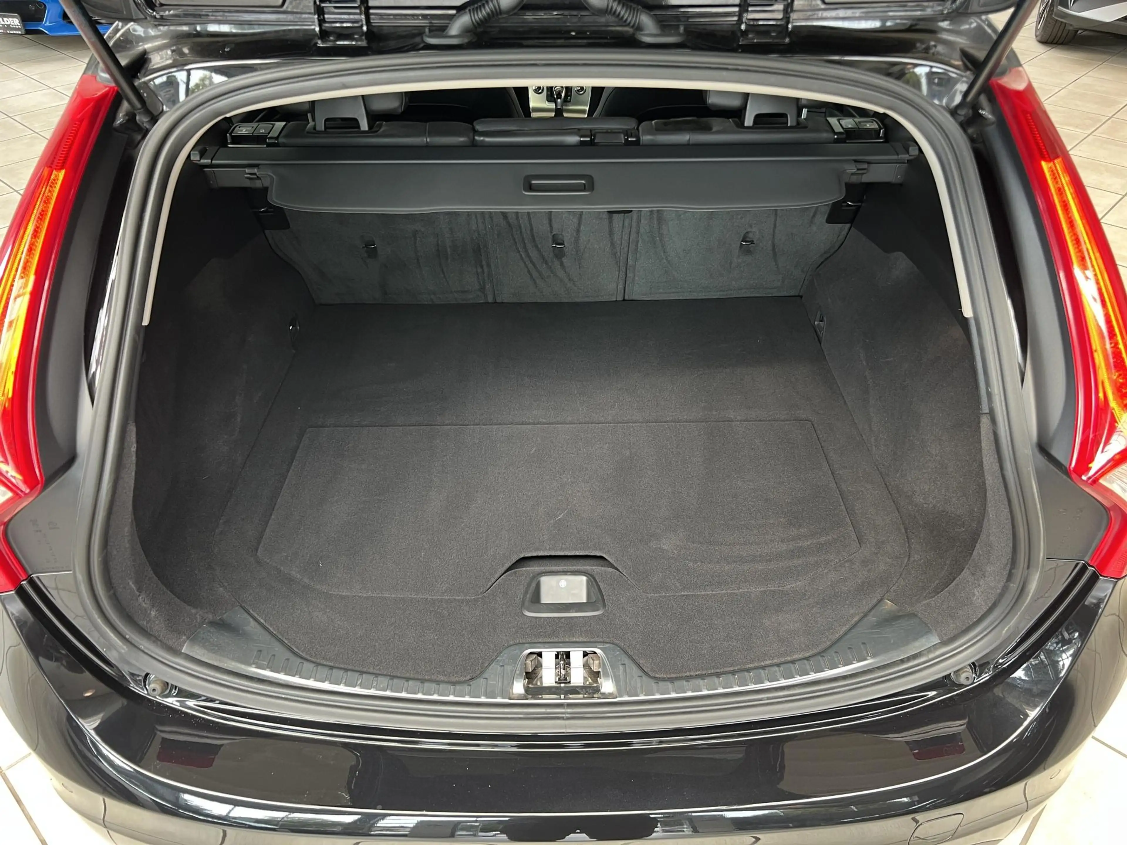 Volvo V60 Cross Country V60 Cross Country D4 Pro SCHECKHEFT|AHK|KAMERA — photo 7
