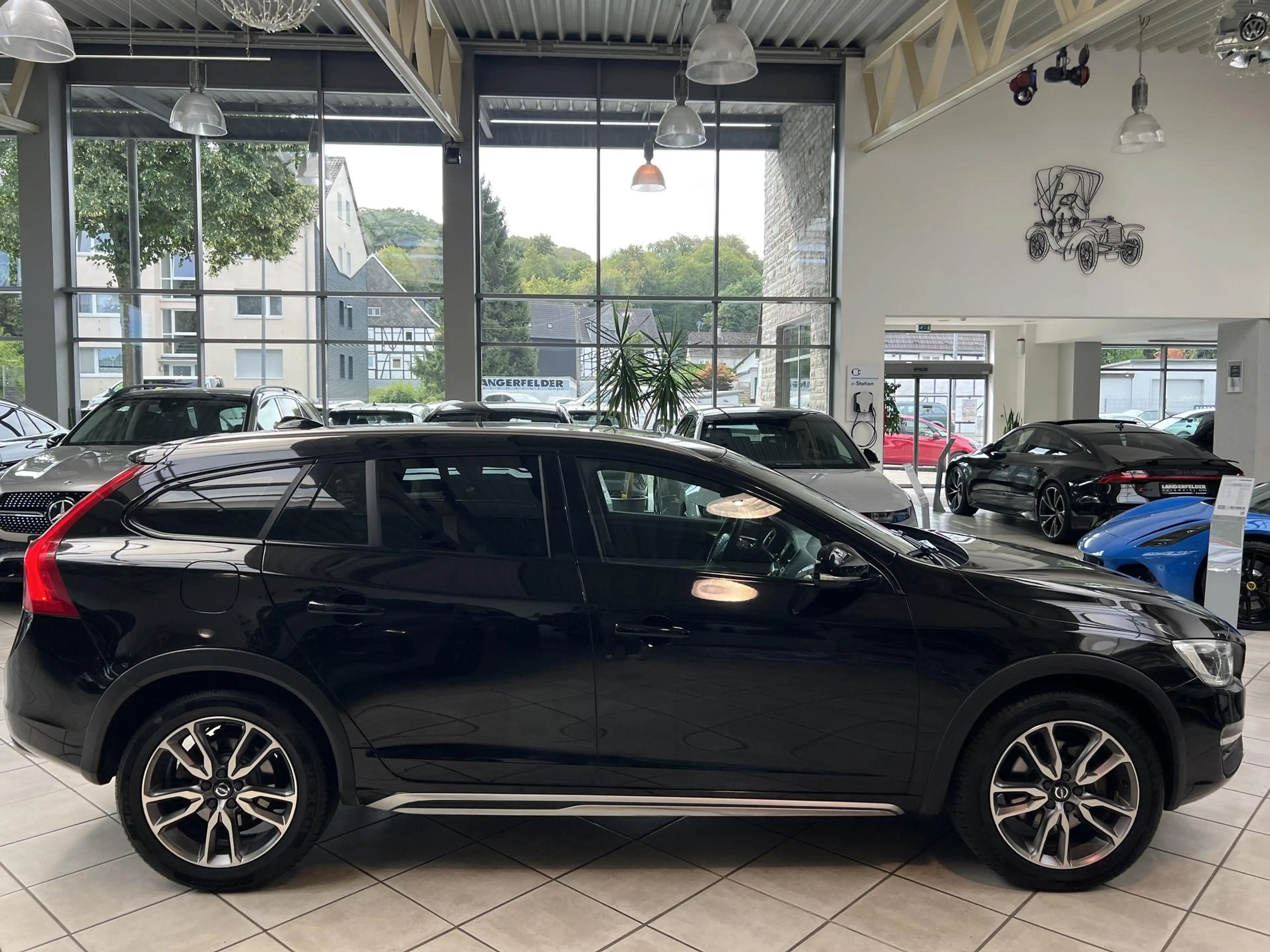 Volvo V60 Cross Country V60 Cross Country D4 Pro SCHECKHEFT|AHK|KAMERA — photo 2