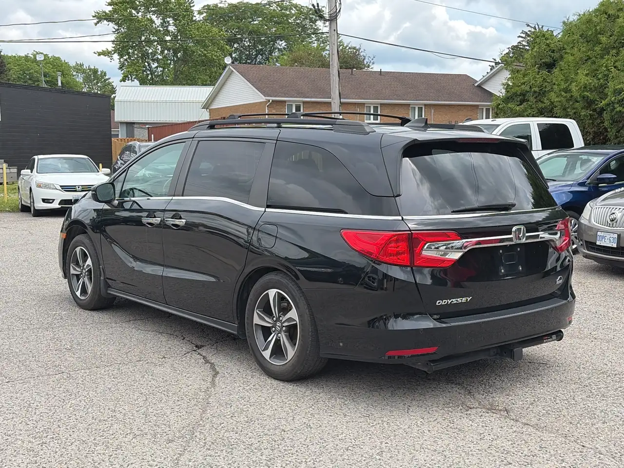 Honda Odyssey снимка Honda Odyssey