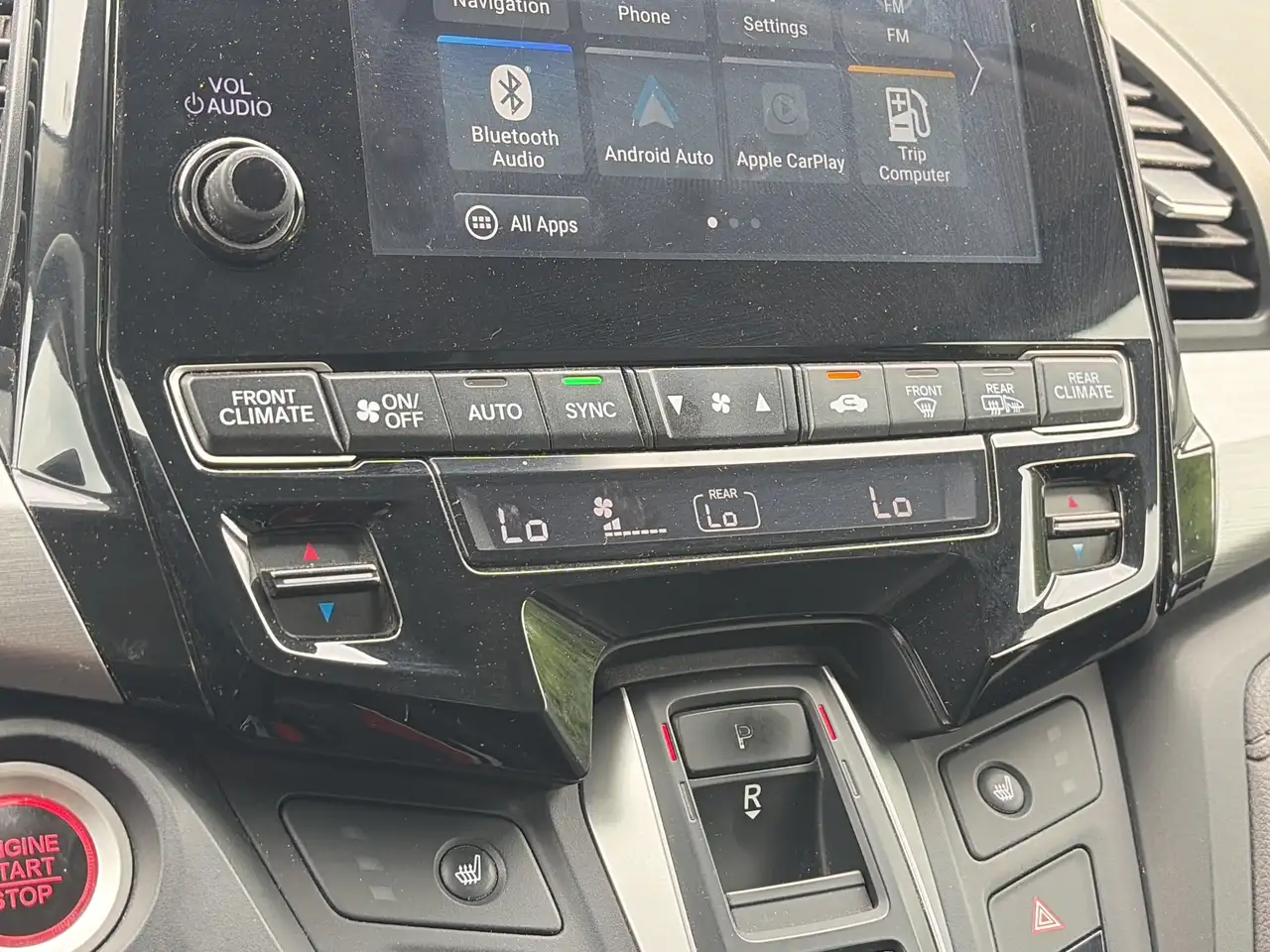 Honda Odyssey снимка Honda Odyssey