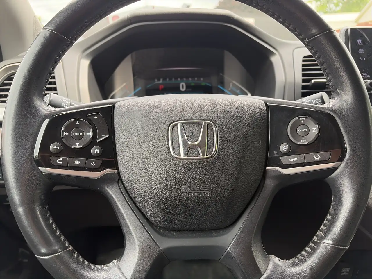 Honda Odyssey снимка Honda Odyssey