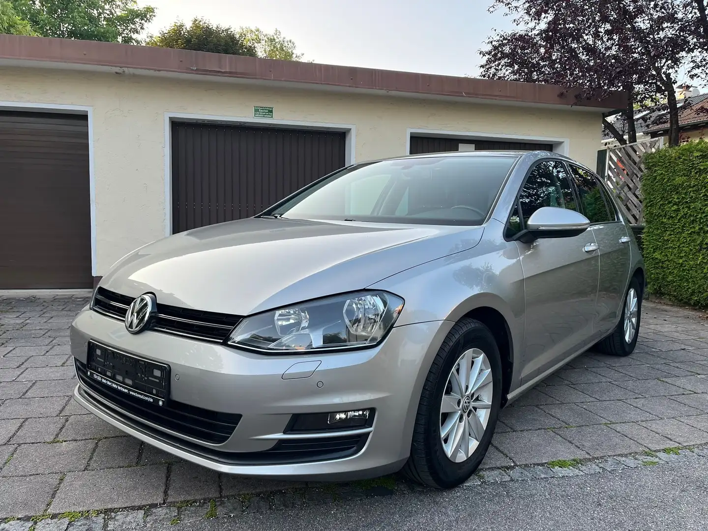 Volkswagen Golf 7 1.6 TDI 4Motion BMT Rabbit PDC-SHZ-TEMP Gris - 1