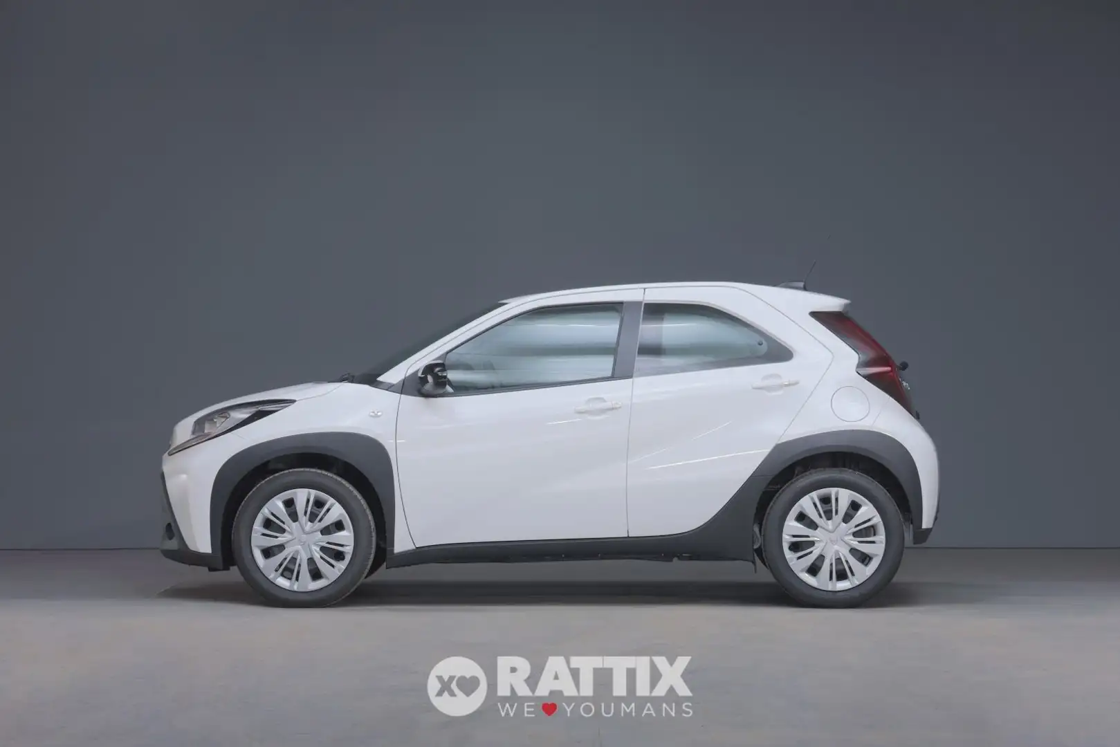 Toyota Aygo X 1.0 72CV Active s-CVT Bianco - 2
