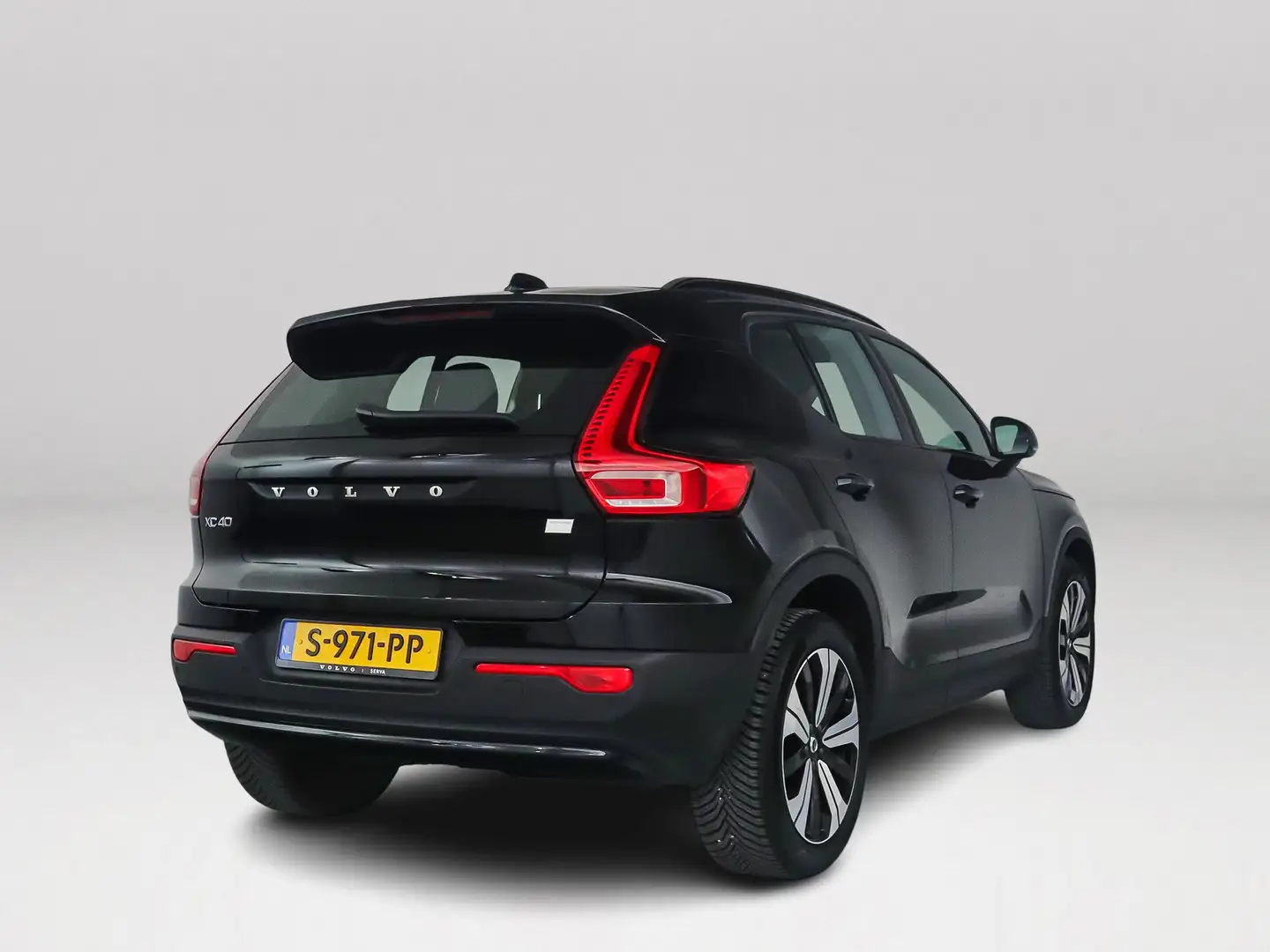 Volvo XC40 Recharge Core 70 kWh | Parkeercamera | Stoel- en S Zwart - 2