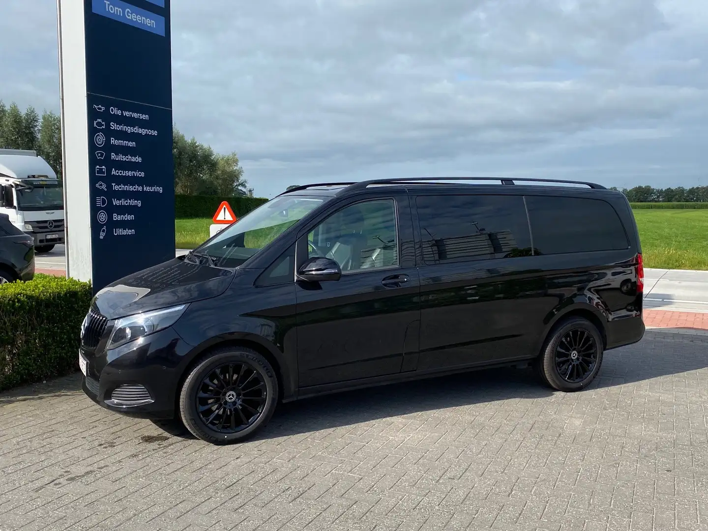 Mercedes-Benz V 220 d 7-G AUTOMAAT 5PLAATSEN LICHT VRACHT 40000+BTW Zwart - 1