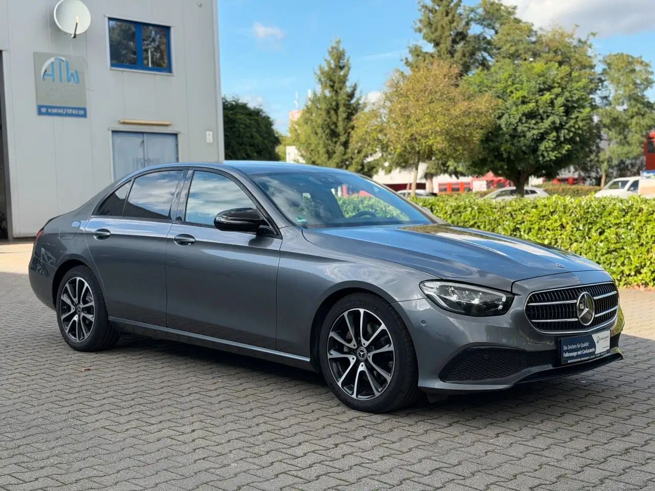 Mercedes-Benz E 220