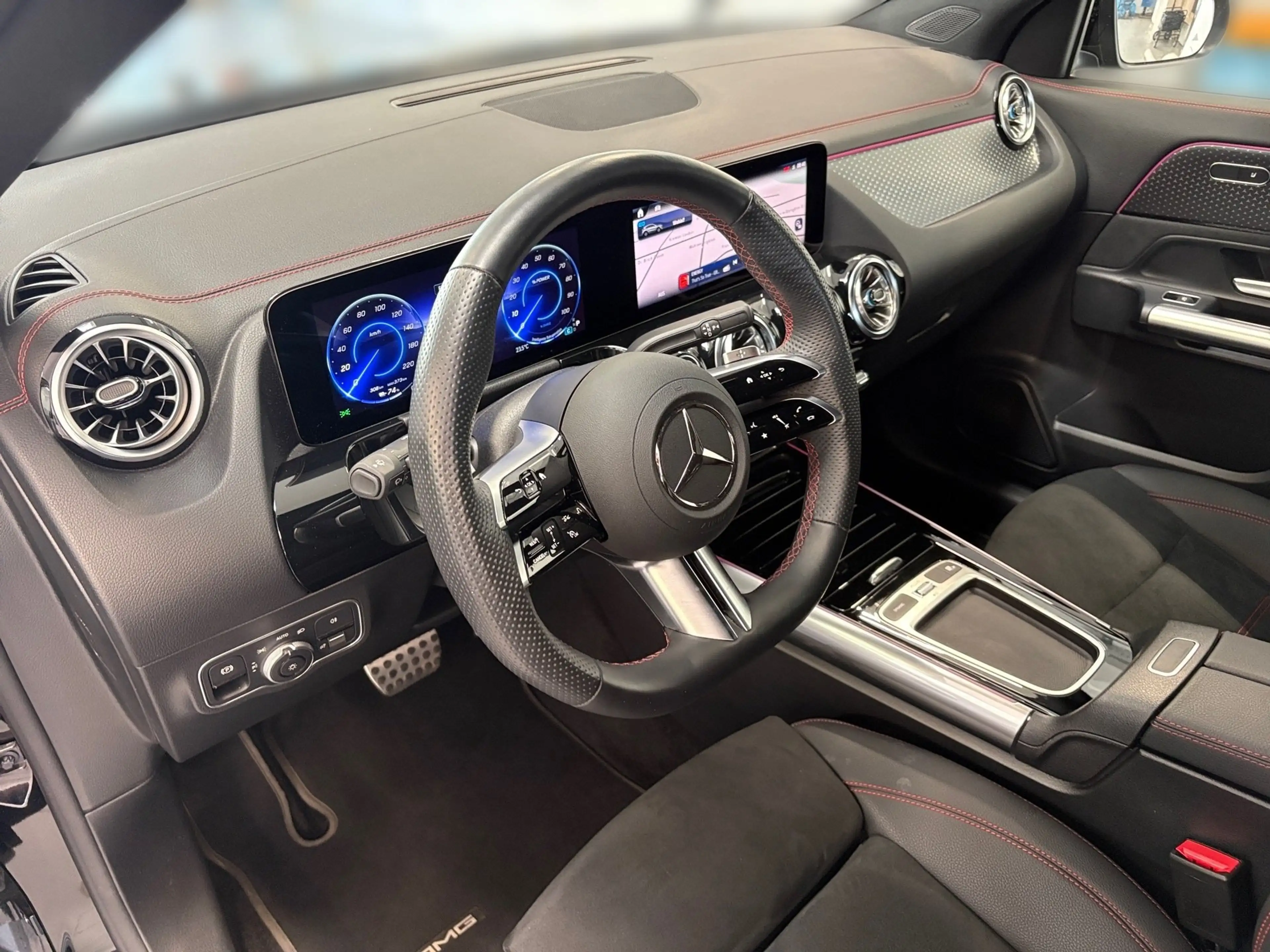 Mercedes-Benz EQA 300 4M AMG LINE DISTRONIC NIGHT PAKET — photo 12