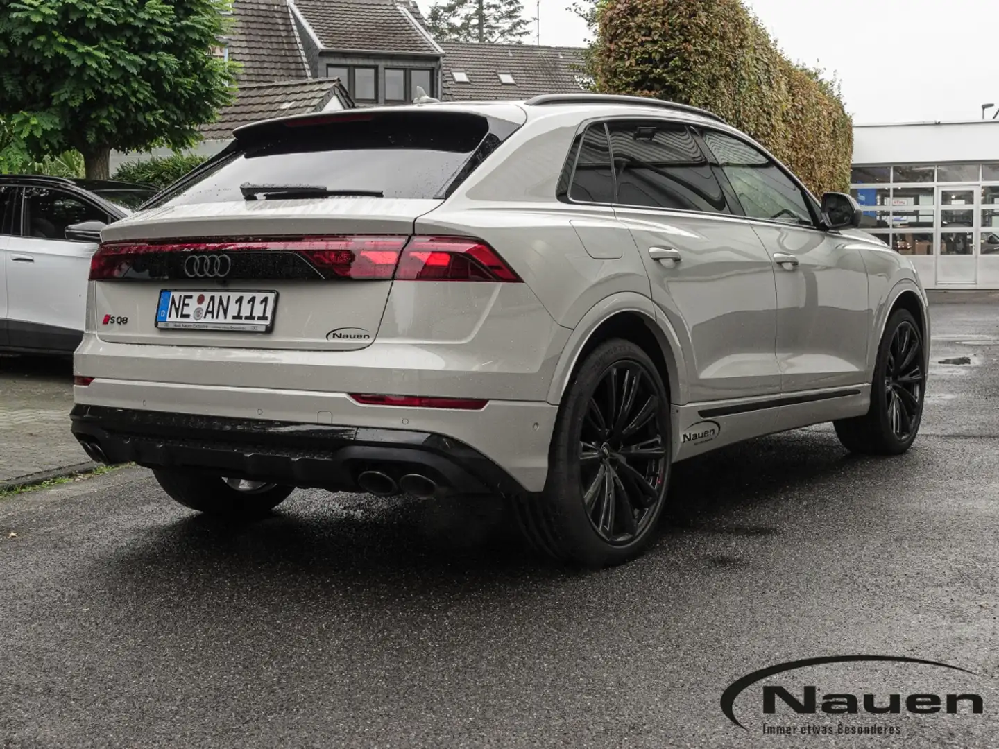 Audi SQ8 4.0 TFSI quattro*Individuallack*AHK*Pano* Beige - 2