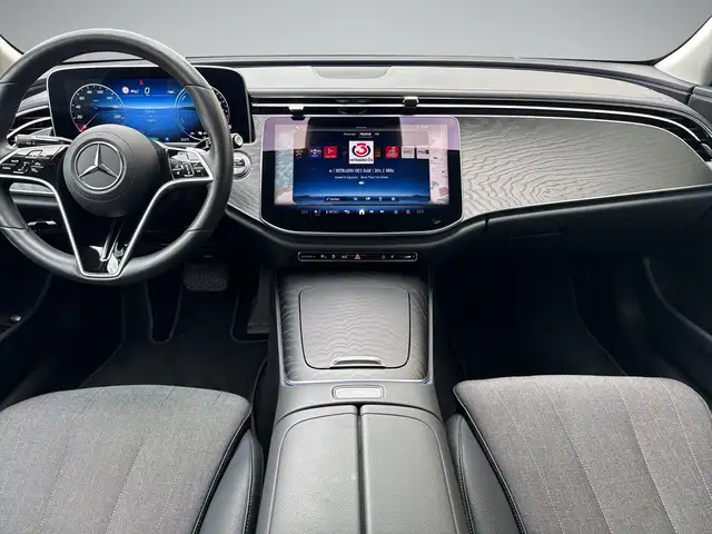 Mercedes-Benz E-Class view 8