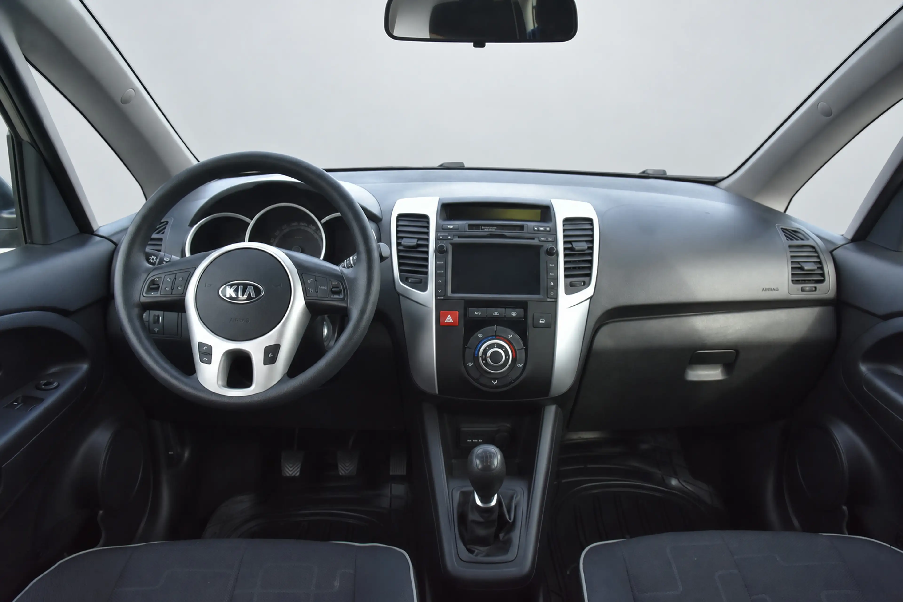 Kia Venga 1.4 CVVT 20th Anniversary + CAMERA * NAVI * TREKHA — photo 12