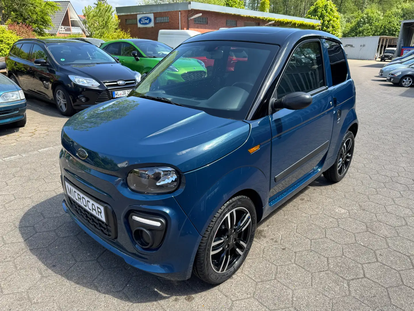 Microcar M.Go 6 Must Bleu - 1