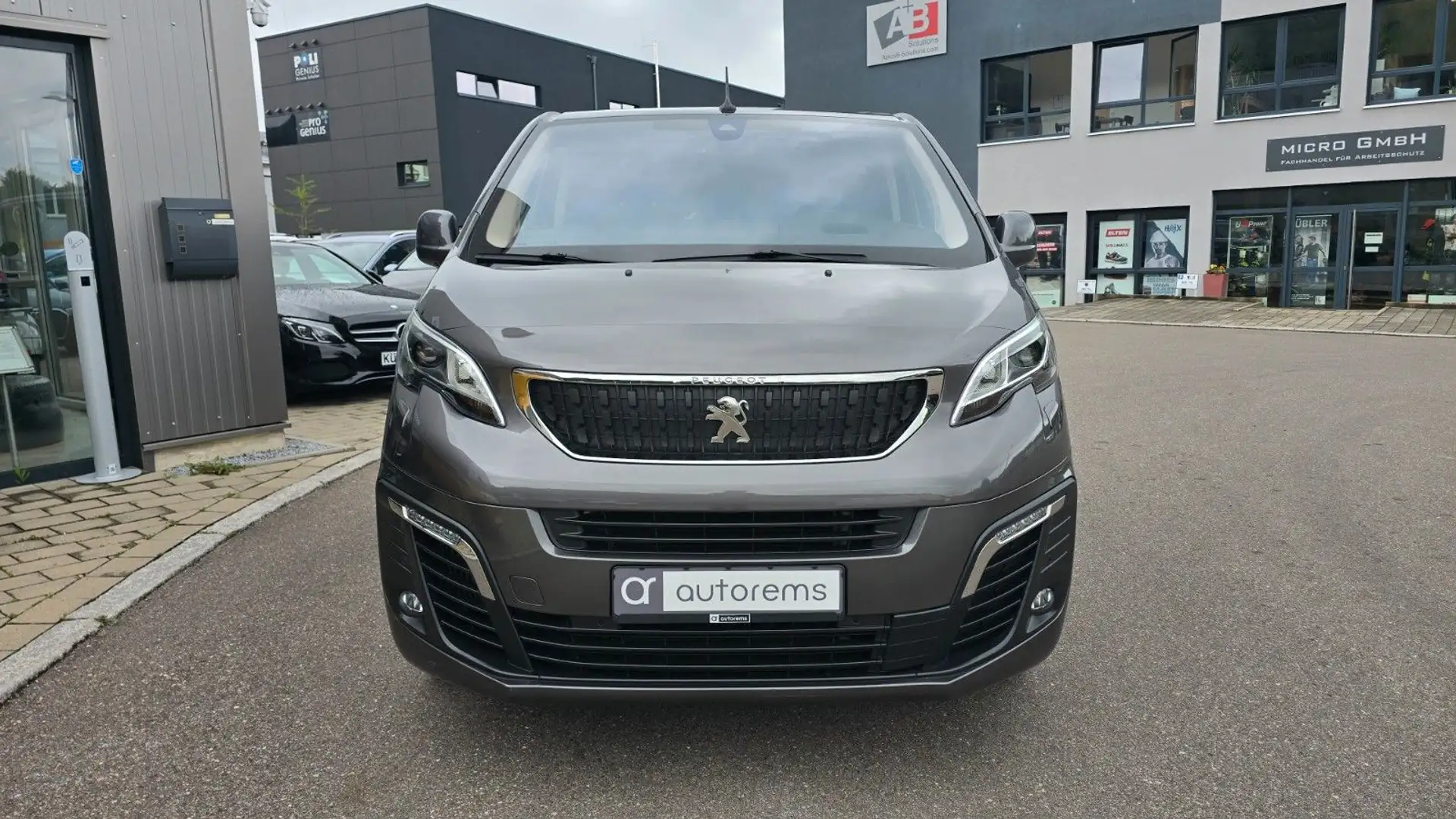 Peugeot Traveller Business *VIP*L3*PANO*ASSIST*ACC*AHK* Gris - 2