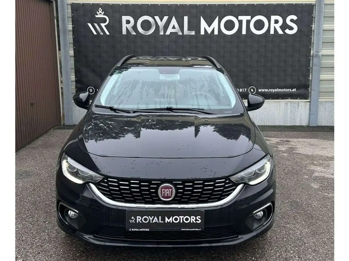Fiat Tipo Lounge Plus Schwarz - 2
