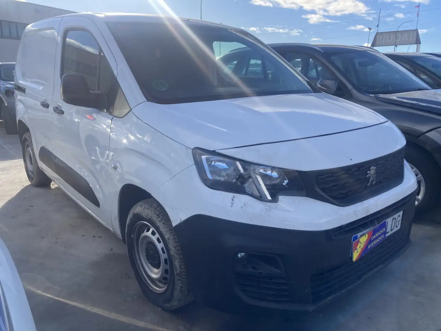 Peugeot Partner 1.5BlueHDI S&S Pro Standard 600kg 100 Blanco - 2