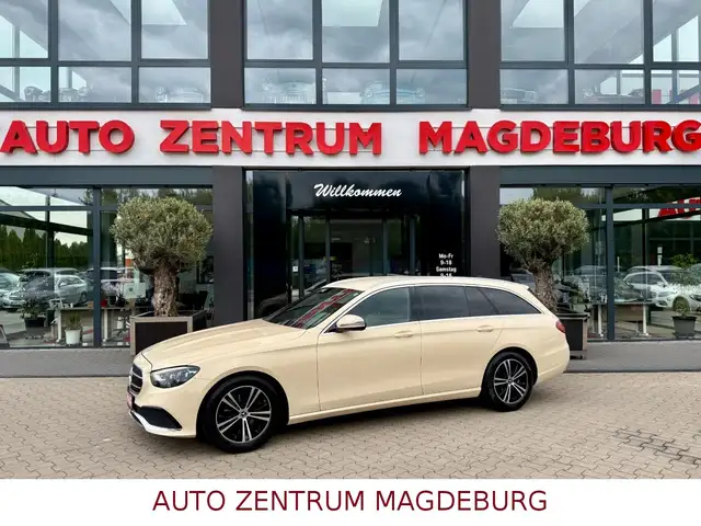 Mercedes-Benz E 220