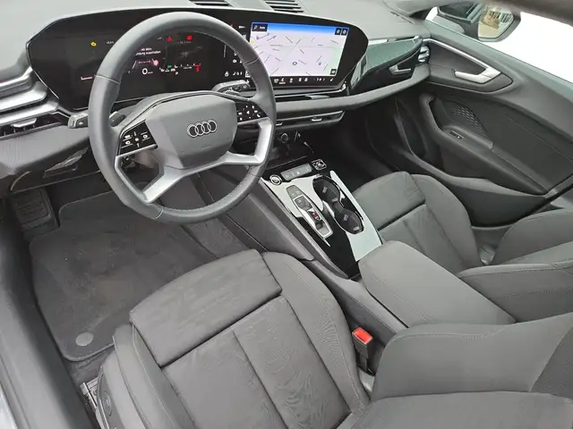 Audi A5 view 4