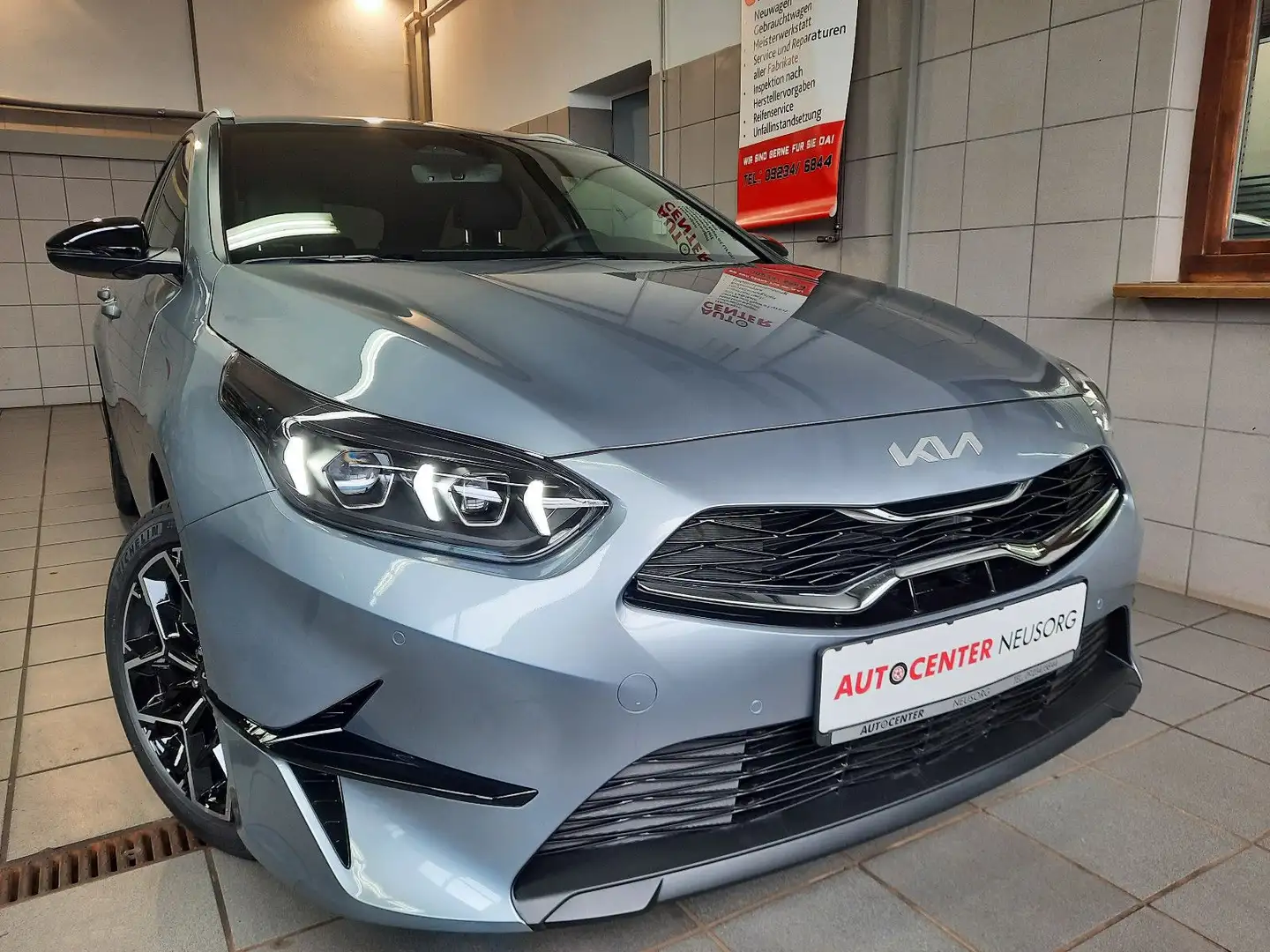 Kia Ceed SW / cee'd SW 1.5 T- Edition 30 - 1