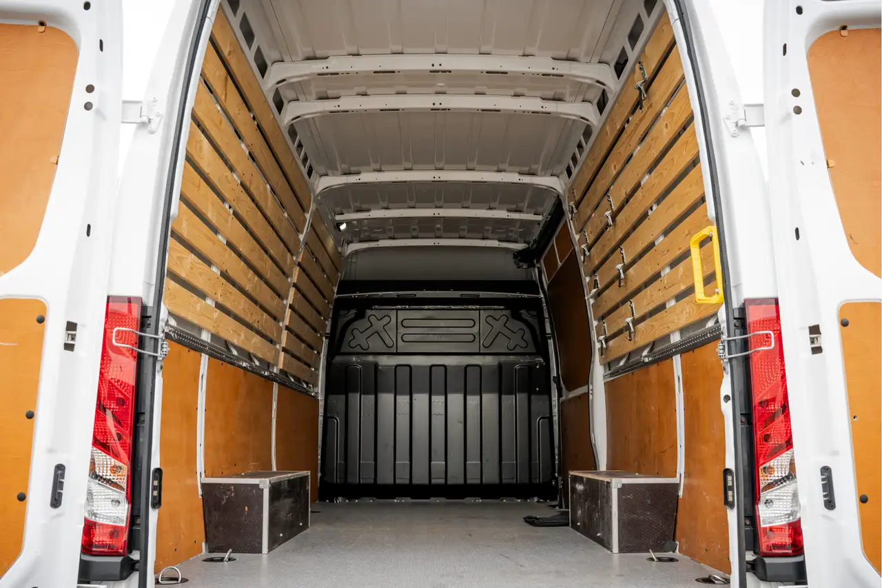 Iveco Daily 2024 — фото 10
