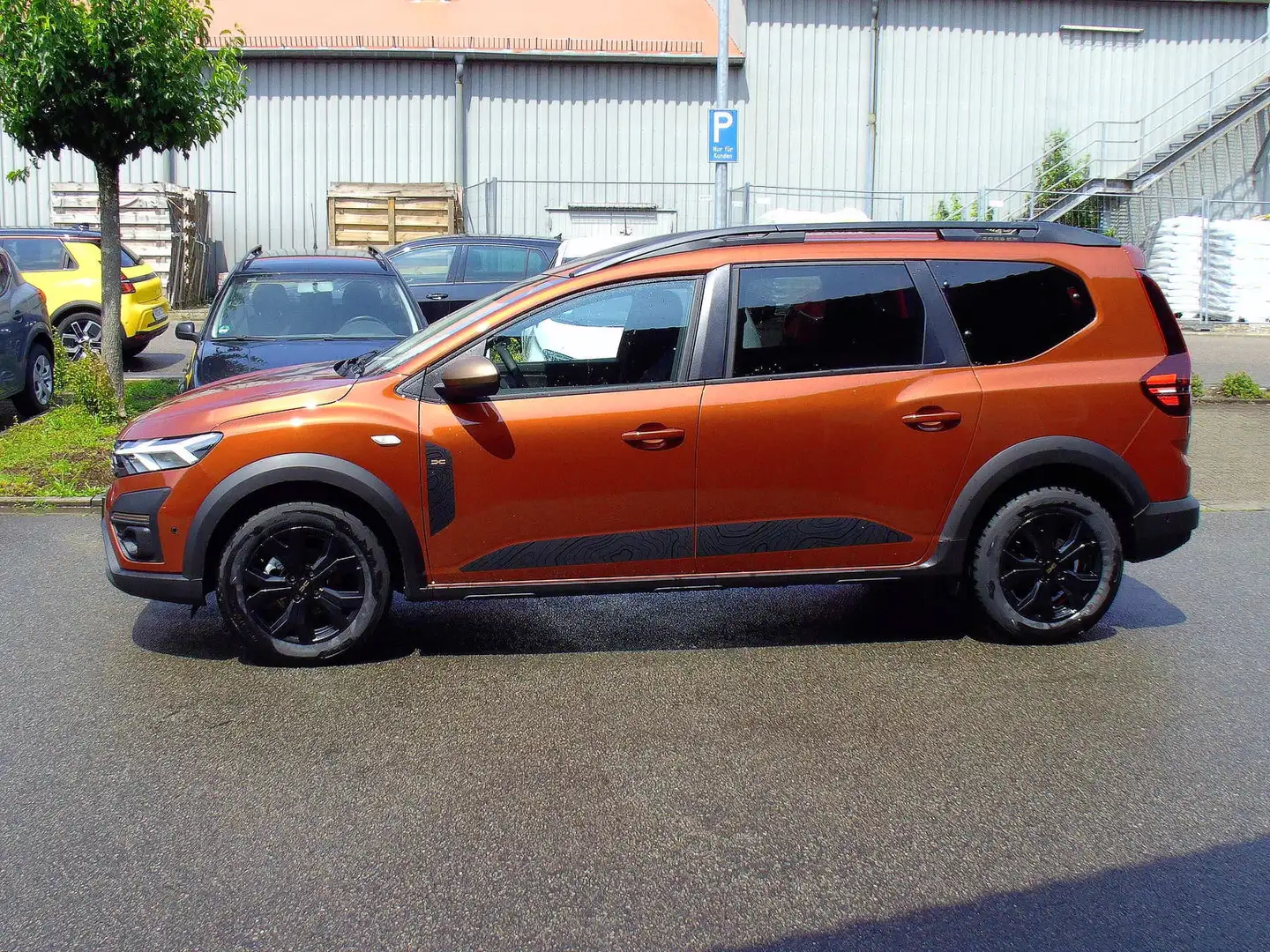 Dacia Jogger Extreme+ TCe 110 7-Sitzer Brun - 2