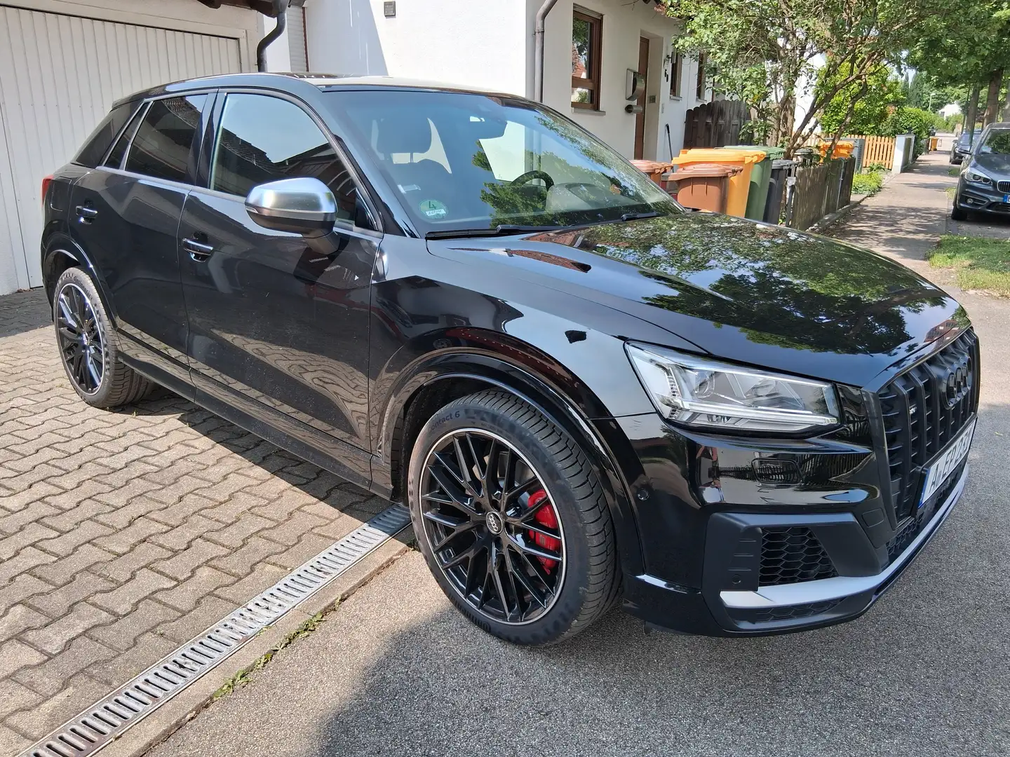 Audi SQ2 SQ2 TFSI quattro S tronic Schwarz - 1