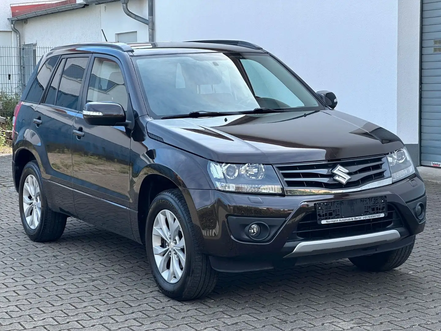 Suzuki Grand Vitara 2.4 VVT Evolution Bruin - 1