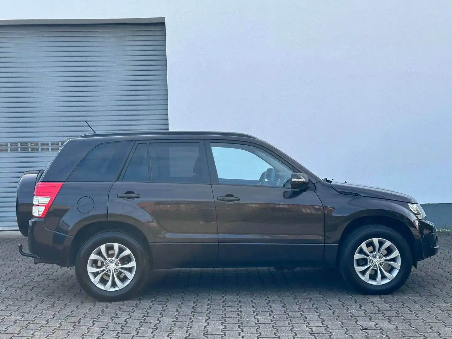 Suzuki Grand Vitara 2.4 VVT Evolution Bruin - 2