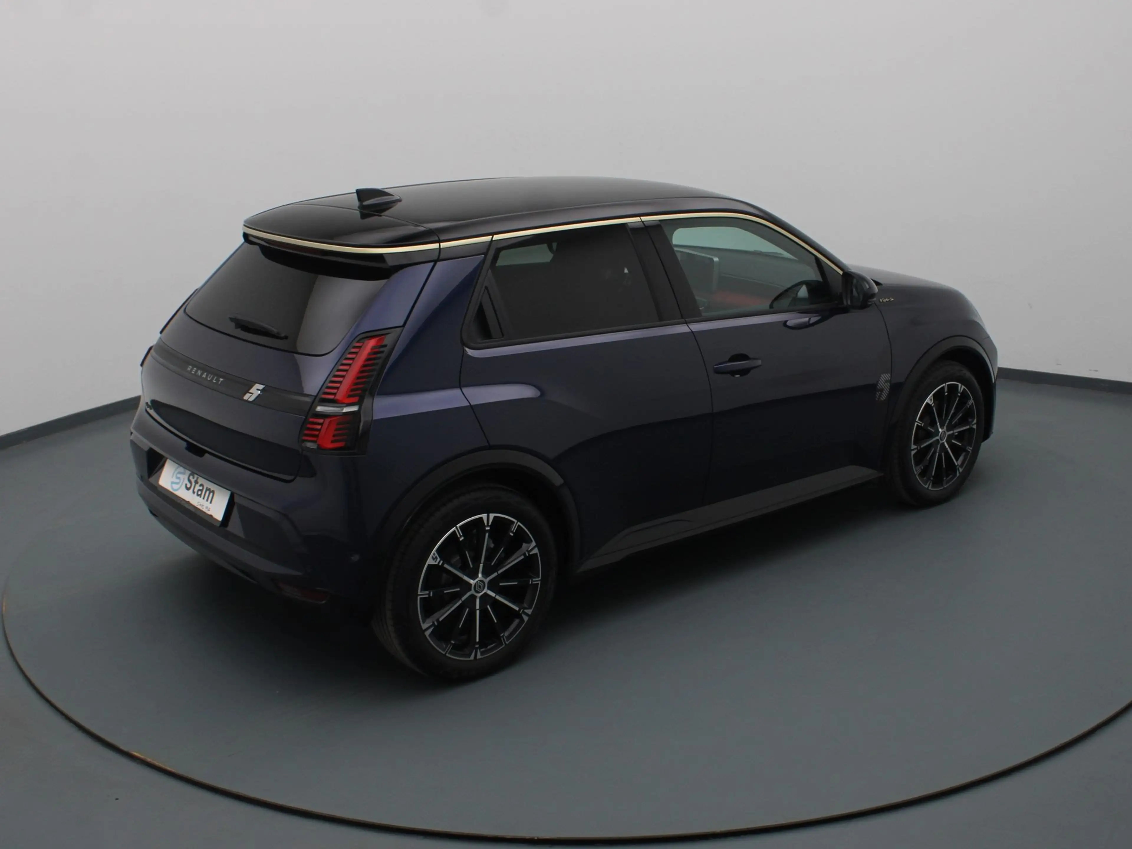 Renault R 5 Iconic comfort range 52 kWh Signature Stam Harman — photo 14