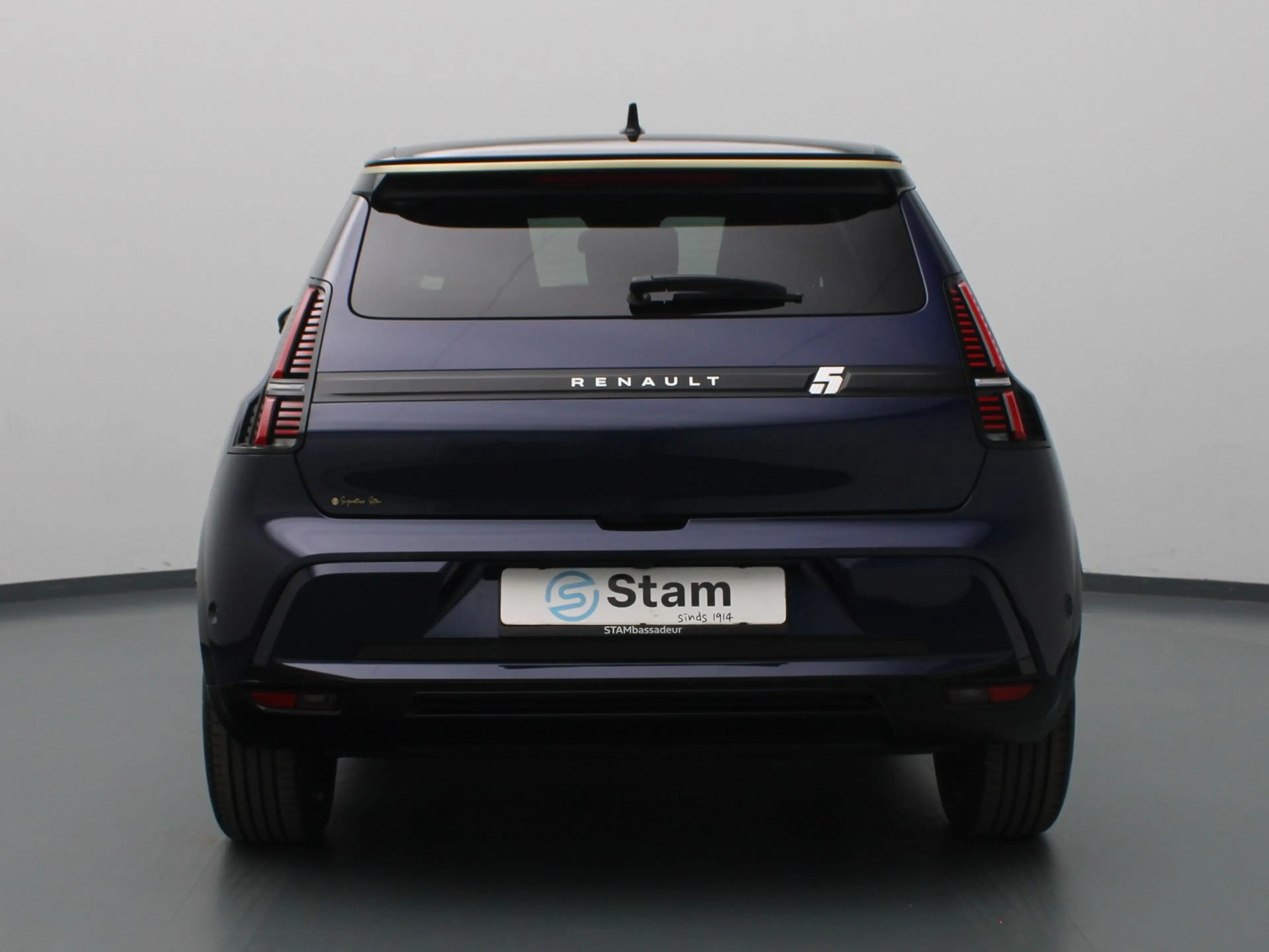 Renault R 5 Iconic comfort range 52 kWh Signature Stam Harman — photo 31