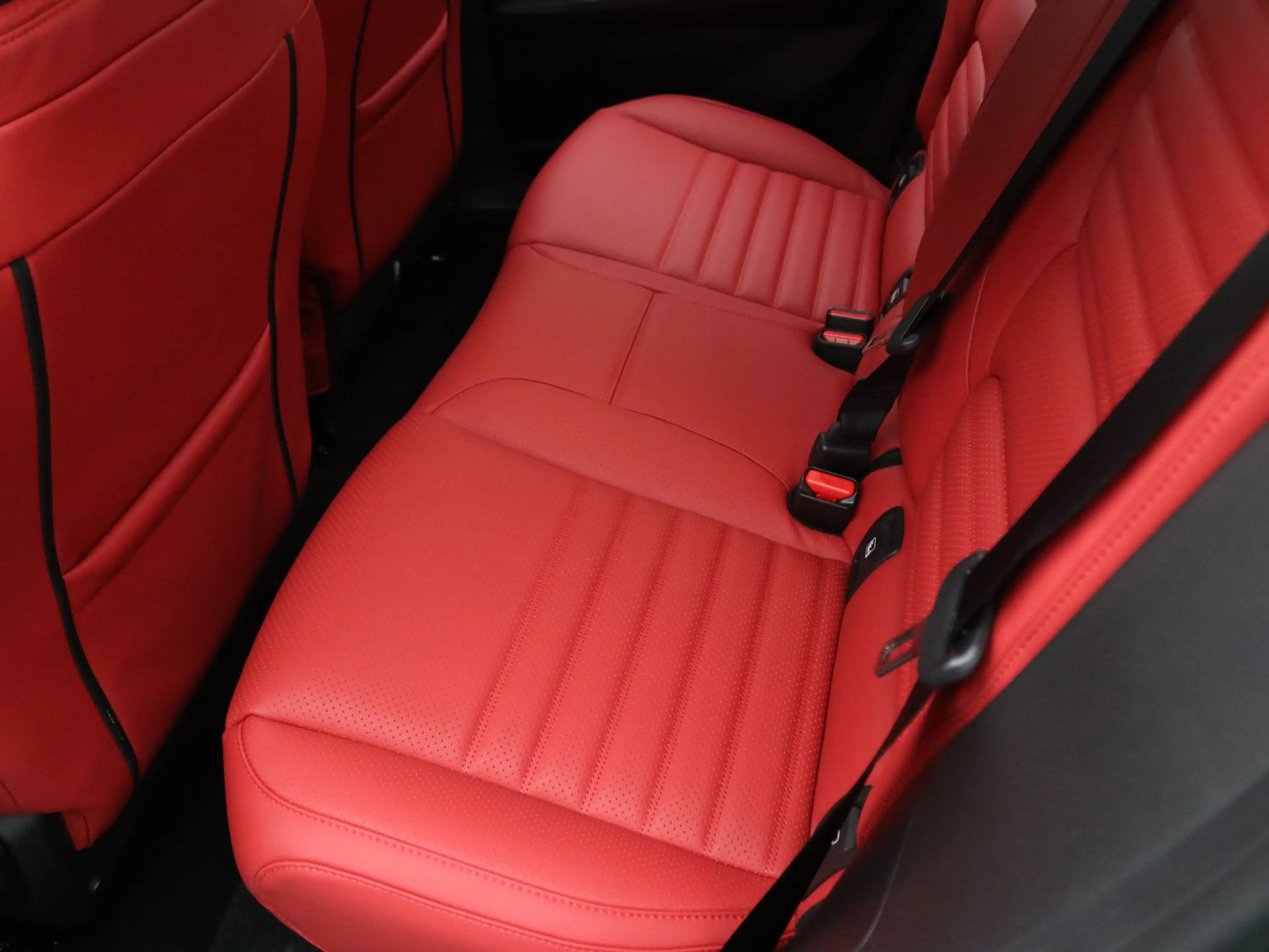 Renault R 5 Iconic comfort range 52 kWh Signature Stam Harman — photo 34