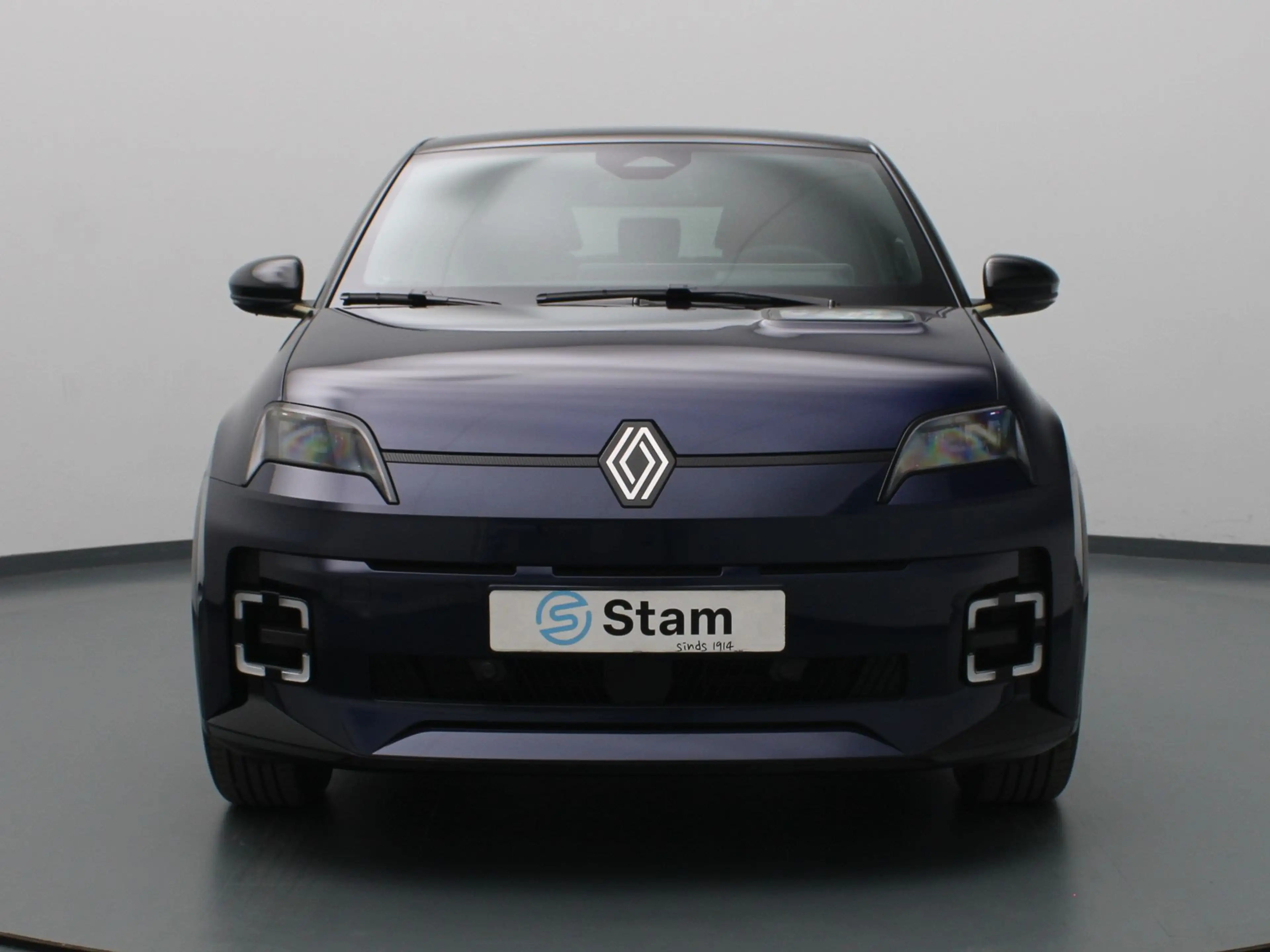 Renault R 5 Iconic comfort range 52 kWh Signature Stam Harman — photo 30