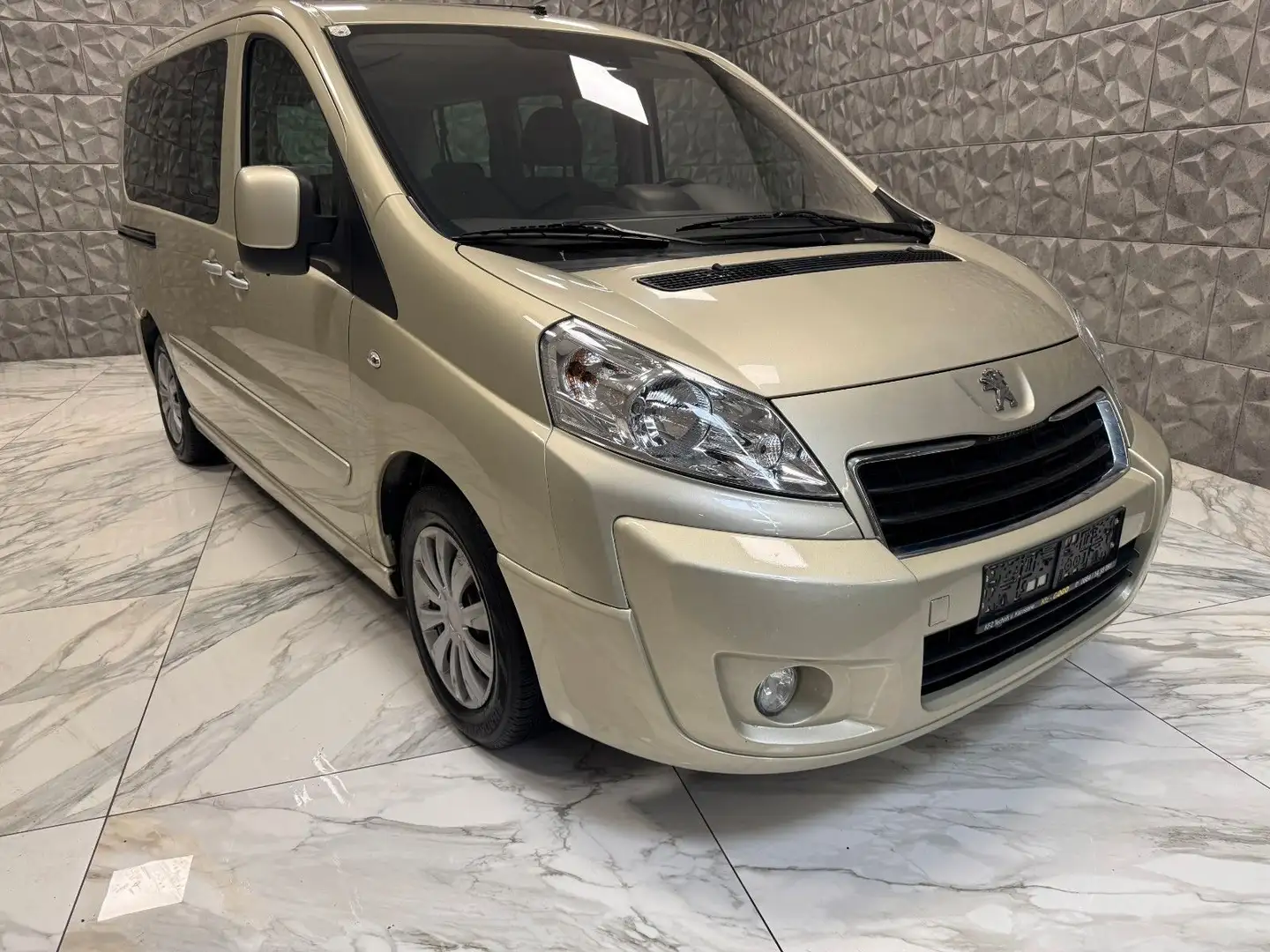 Peugeot Expert Allure 2,0 HDi 130 Voll Fahrbereit Gold - 1
