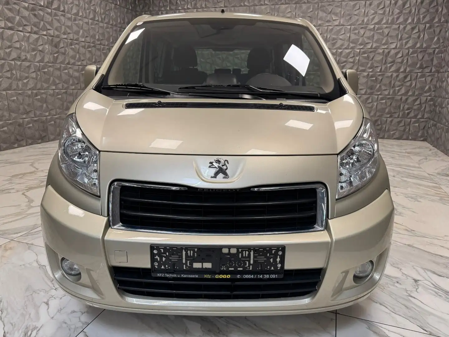 Peugeot Expert Allure 2,0 HDi 130 Voll Fahrbereit Gold - 2