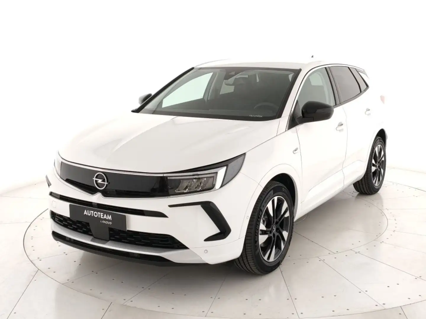 Opel Grandland 1.2 Business Elegance s&s 130cv Bianco - 1
